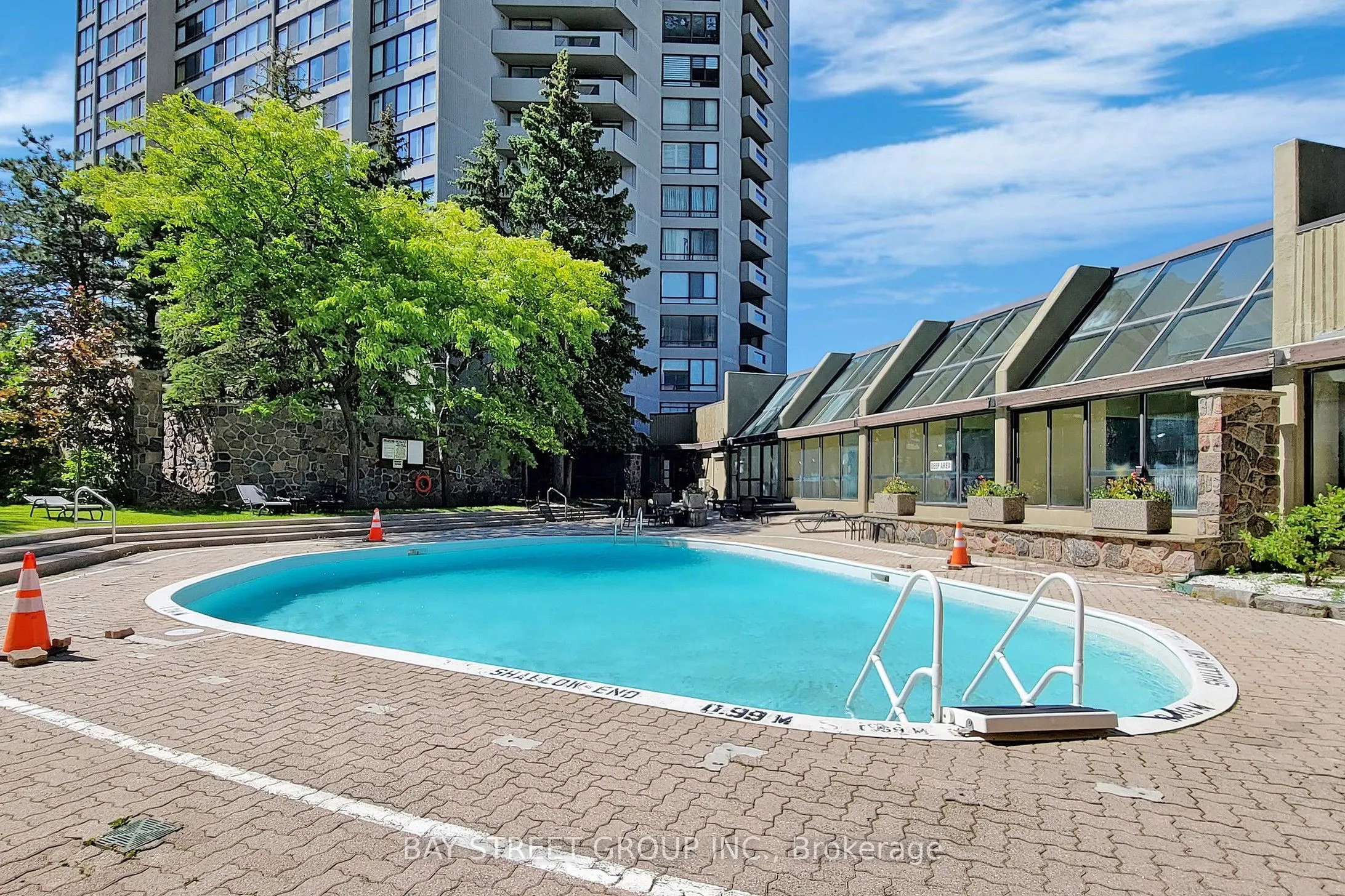55 Skymark Drive, #605