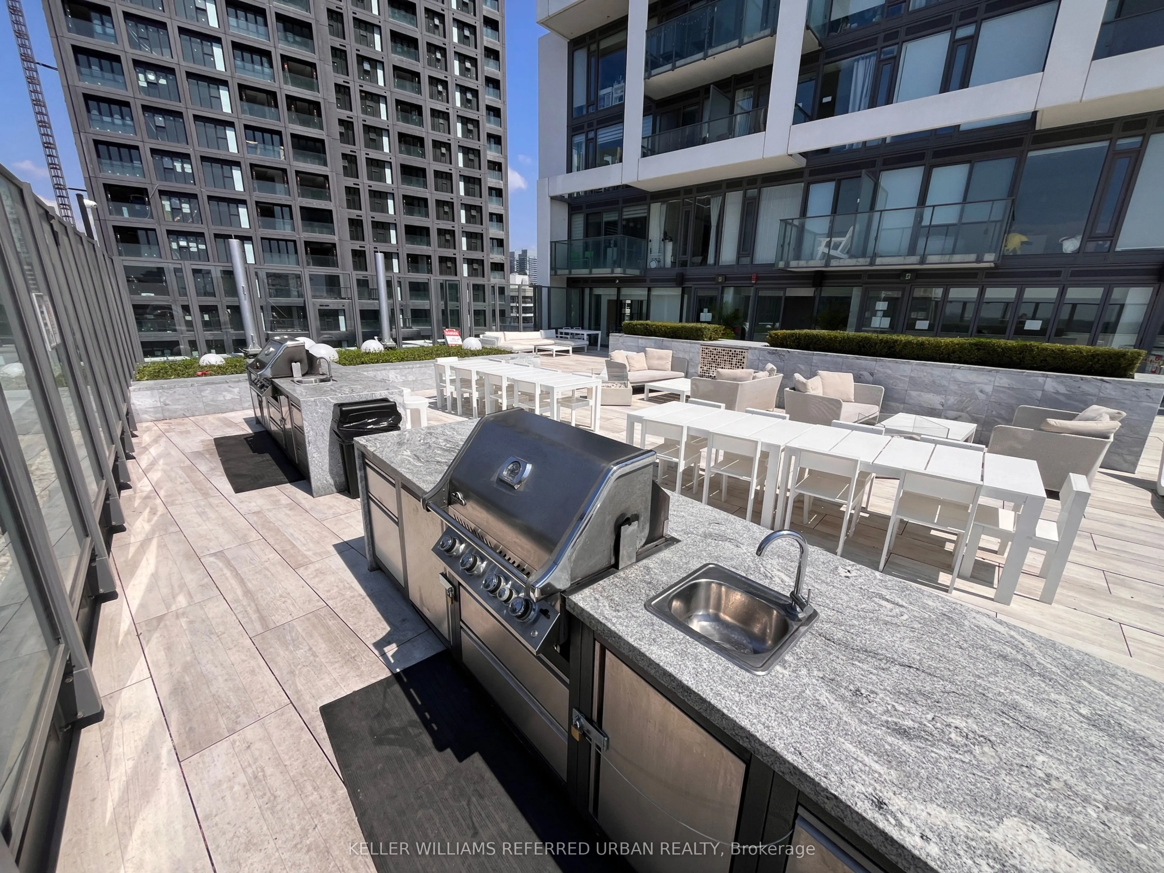 5 Soudan Avenue, #2111