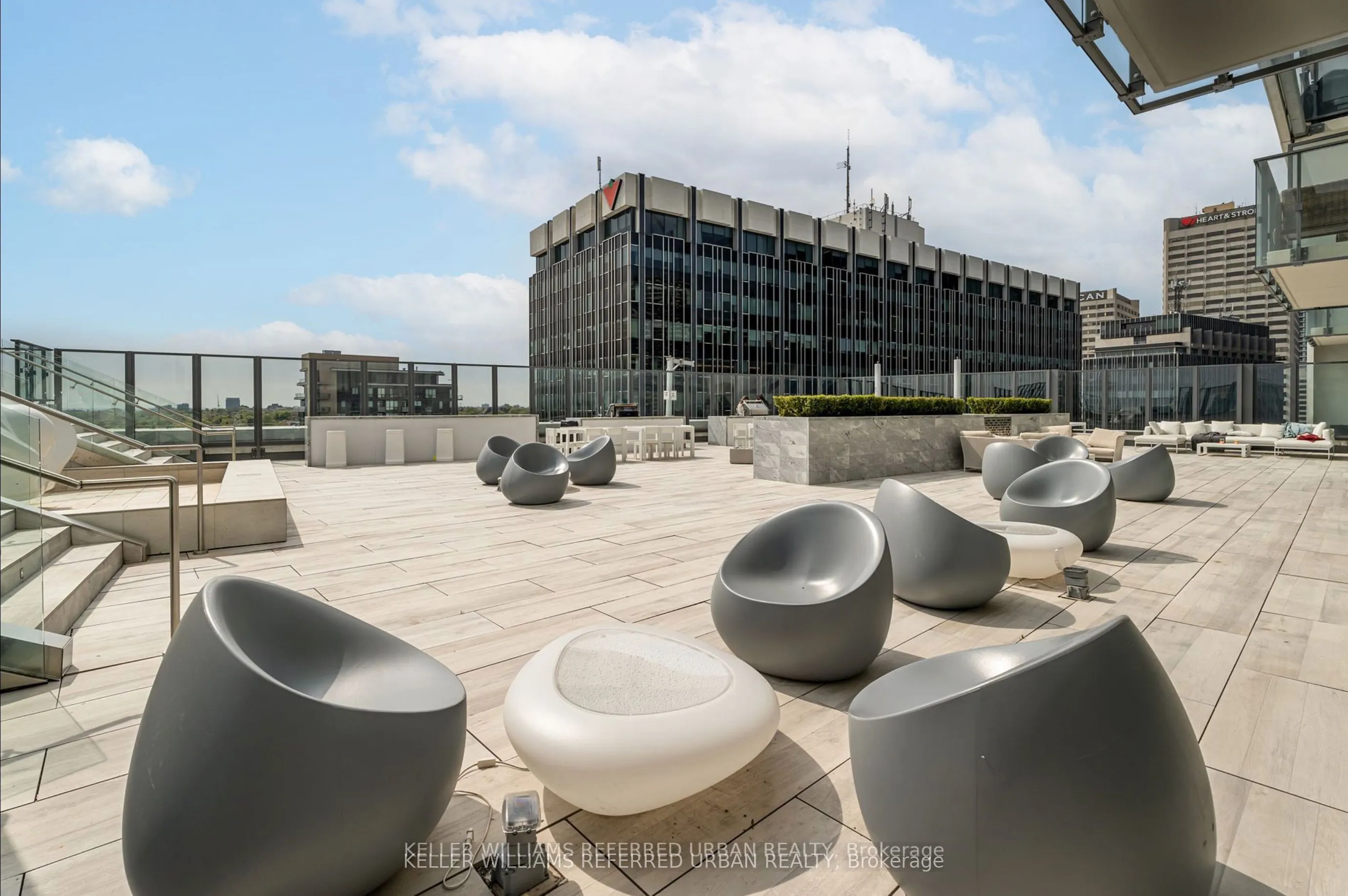 5 Soudan Avenue, #2111