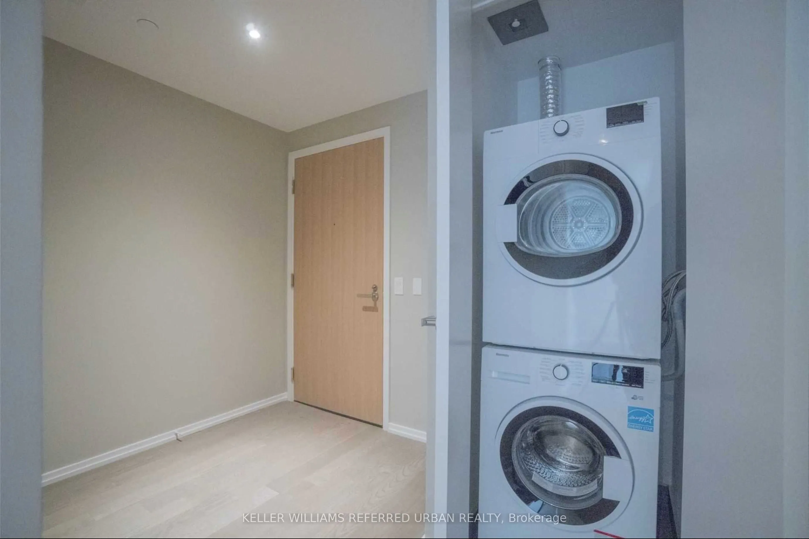 5 Soudan Avenue, #2111