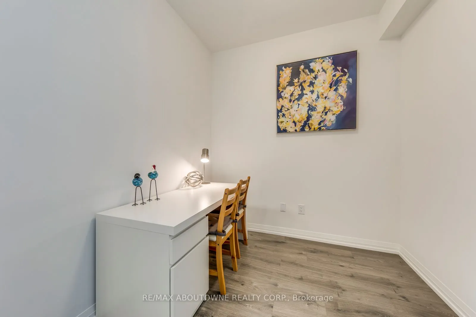8 Widmer Street, #3407