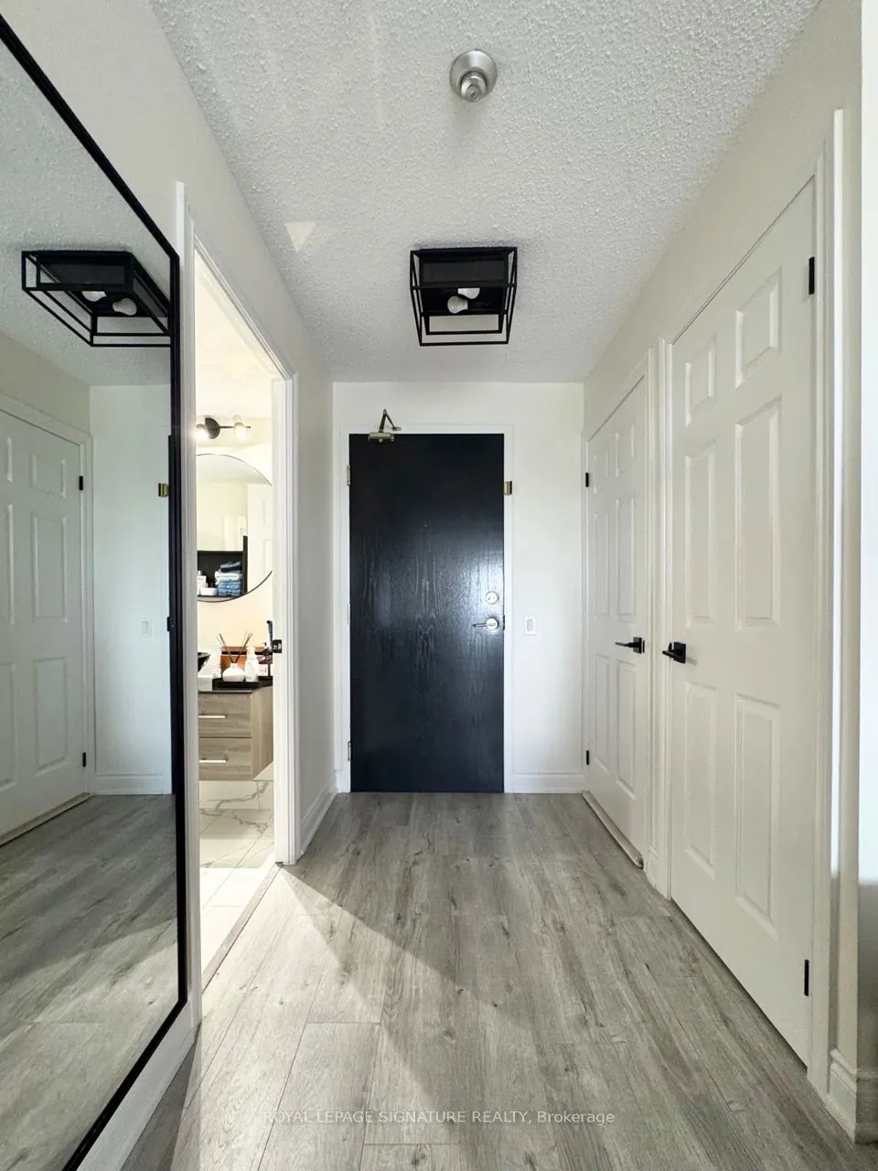 1720 Eglinton Avenue E, #801