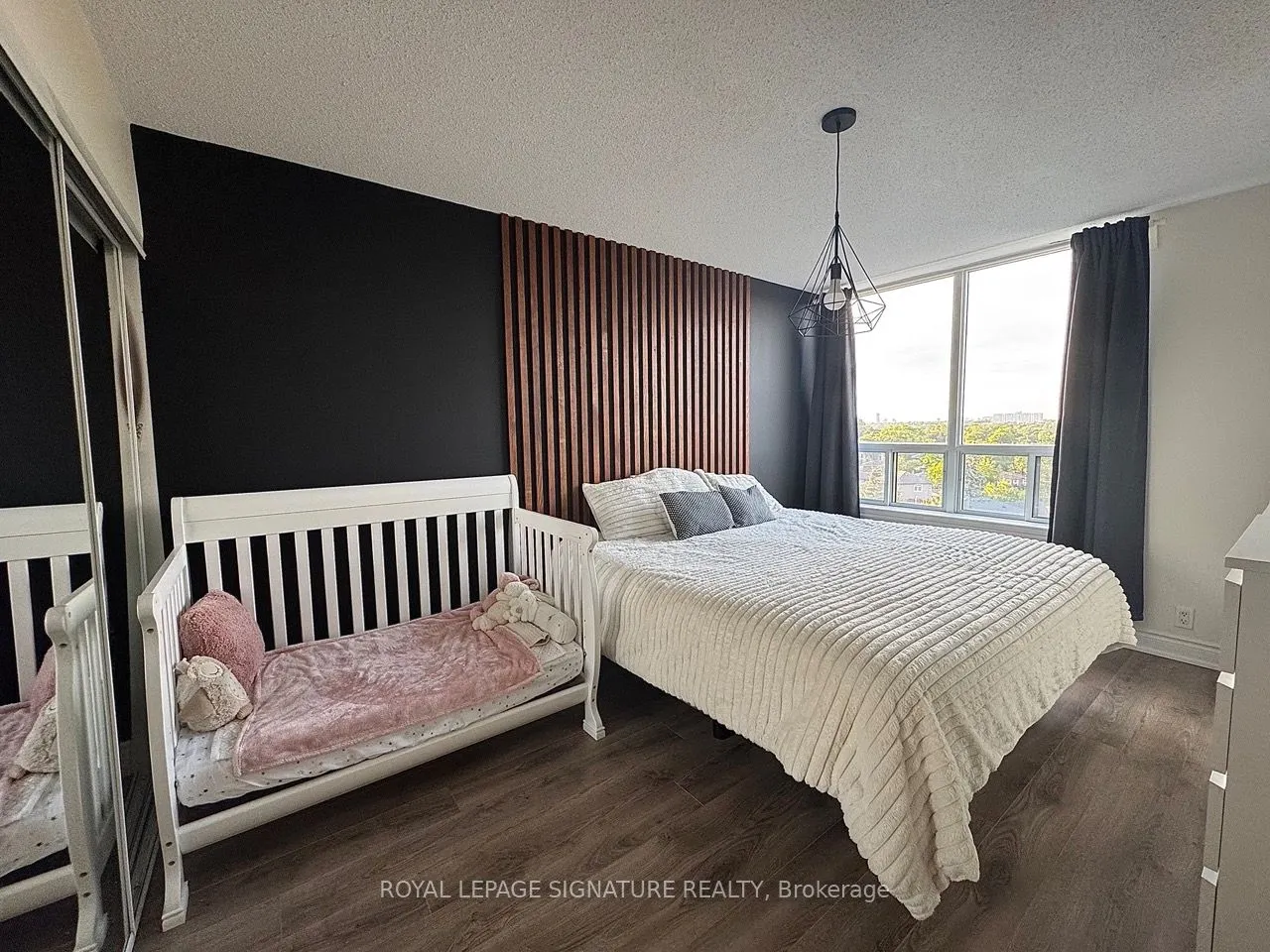 1720 Eglinton Avenue E, #801