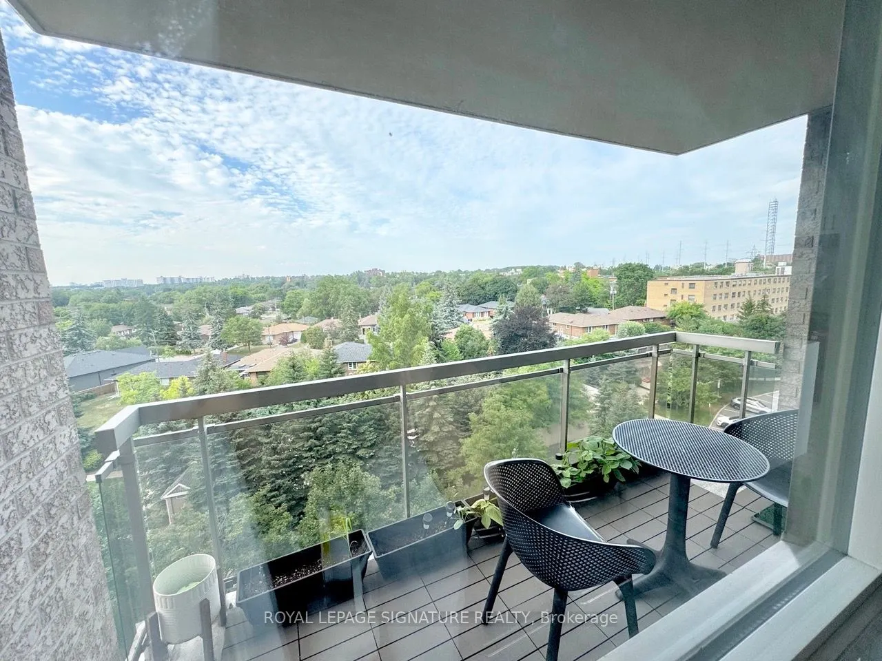 1720 Eglinton Avenue E, #801