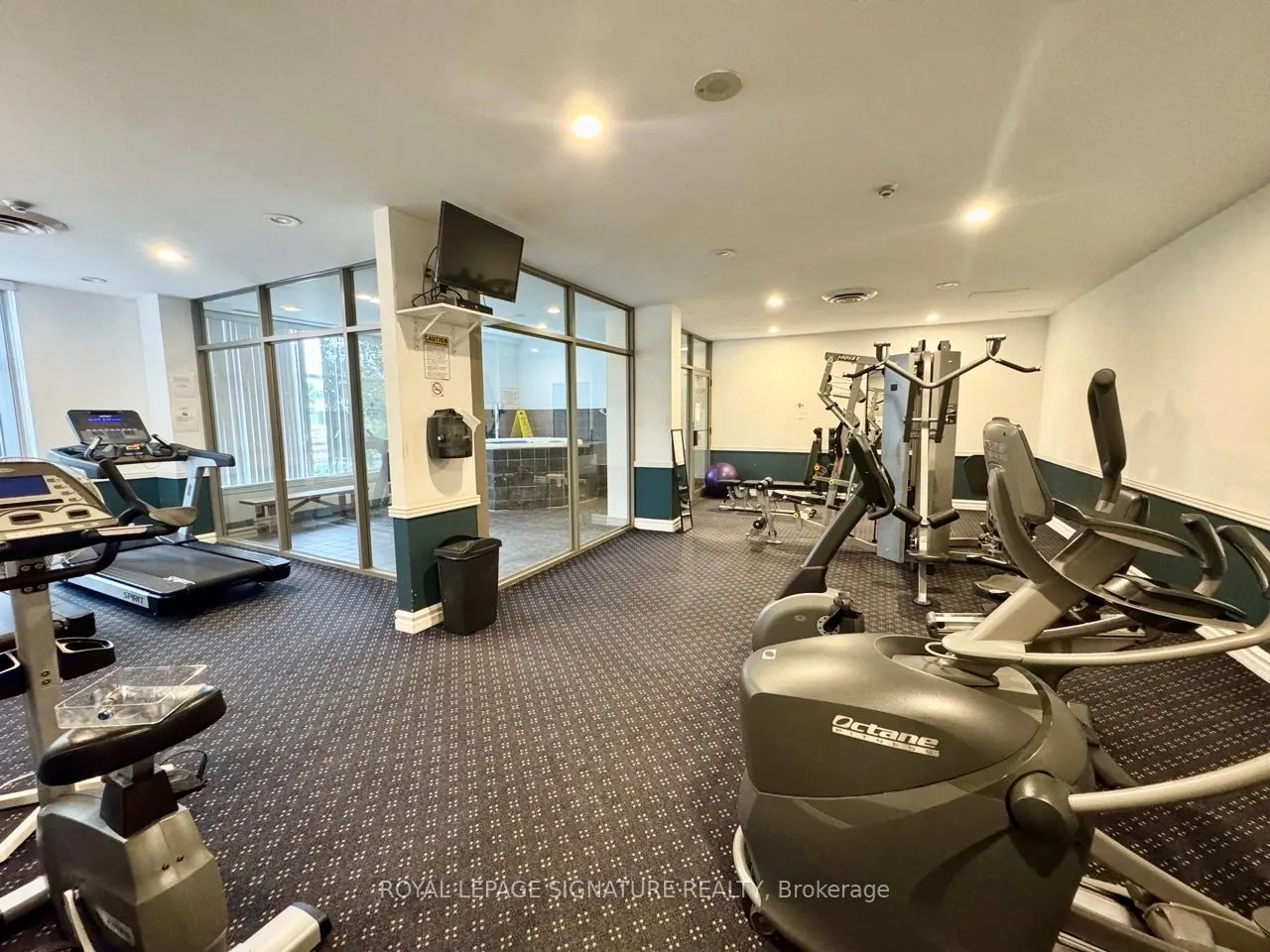 1720 Eglinton Avenue E, #801