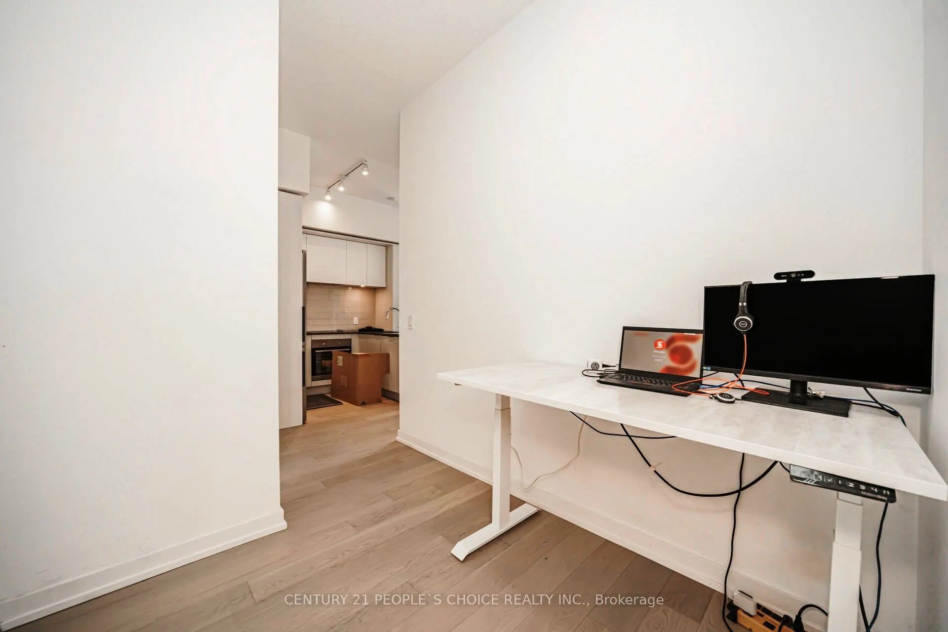 34 Tubman Avenue, #1105