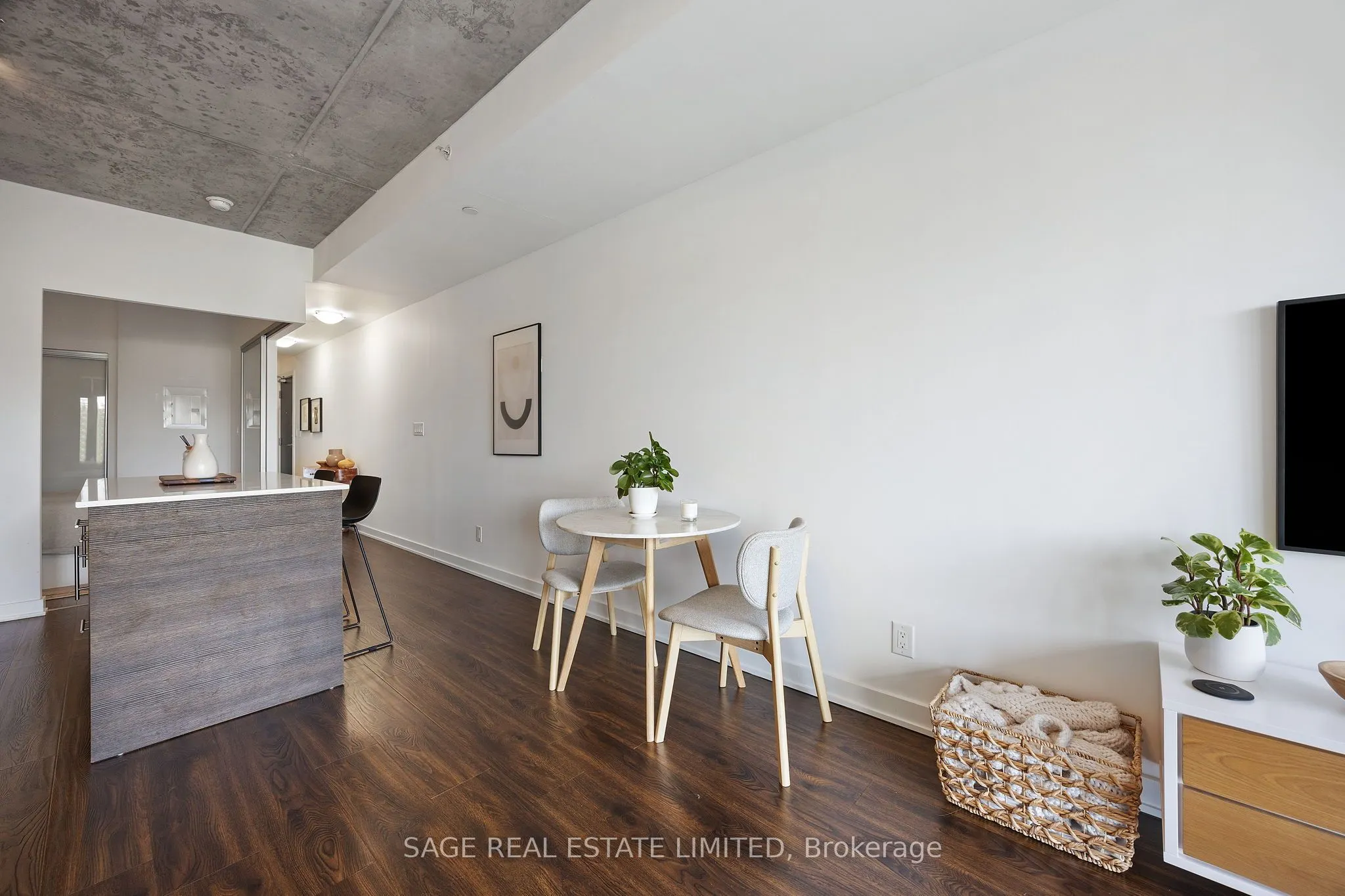 205 Manning Avenue, #316