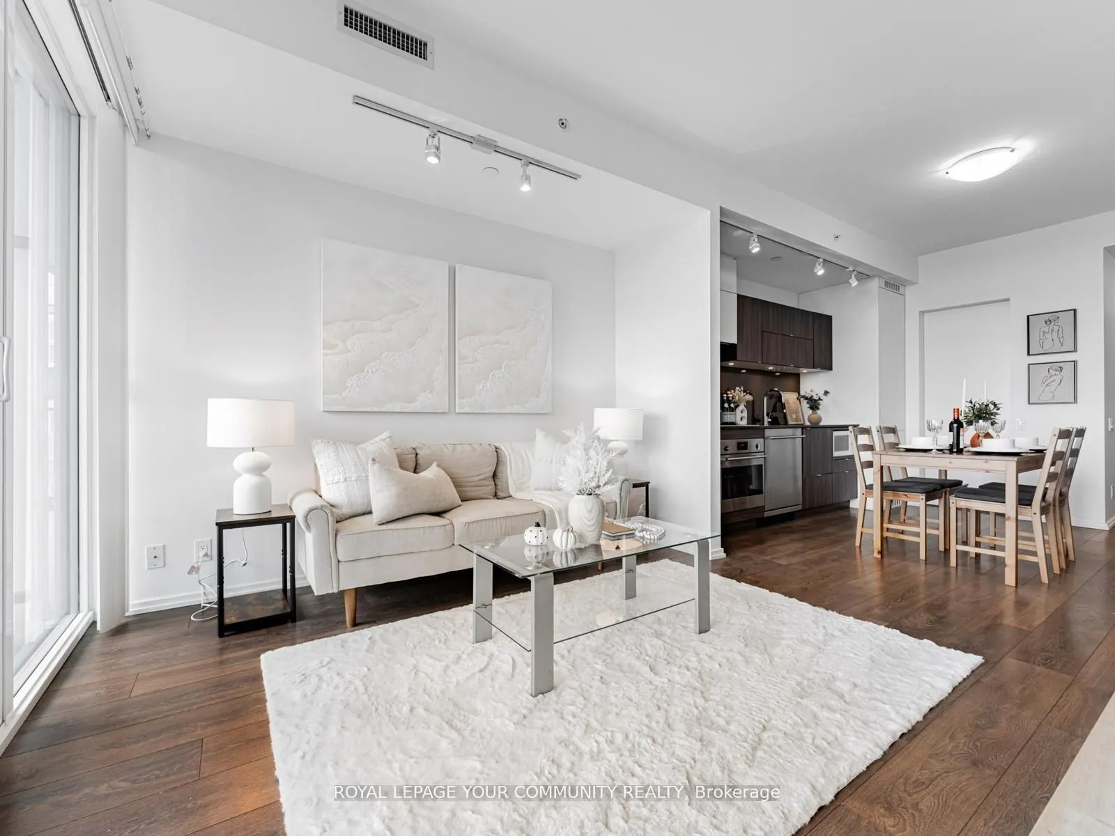 125 Peter Street, #1604