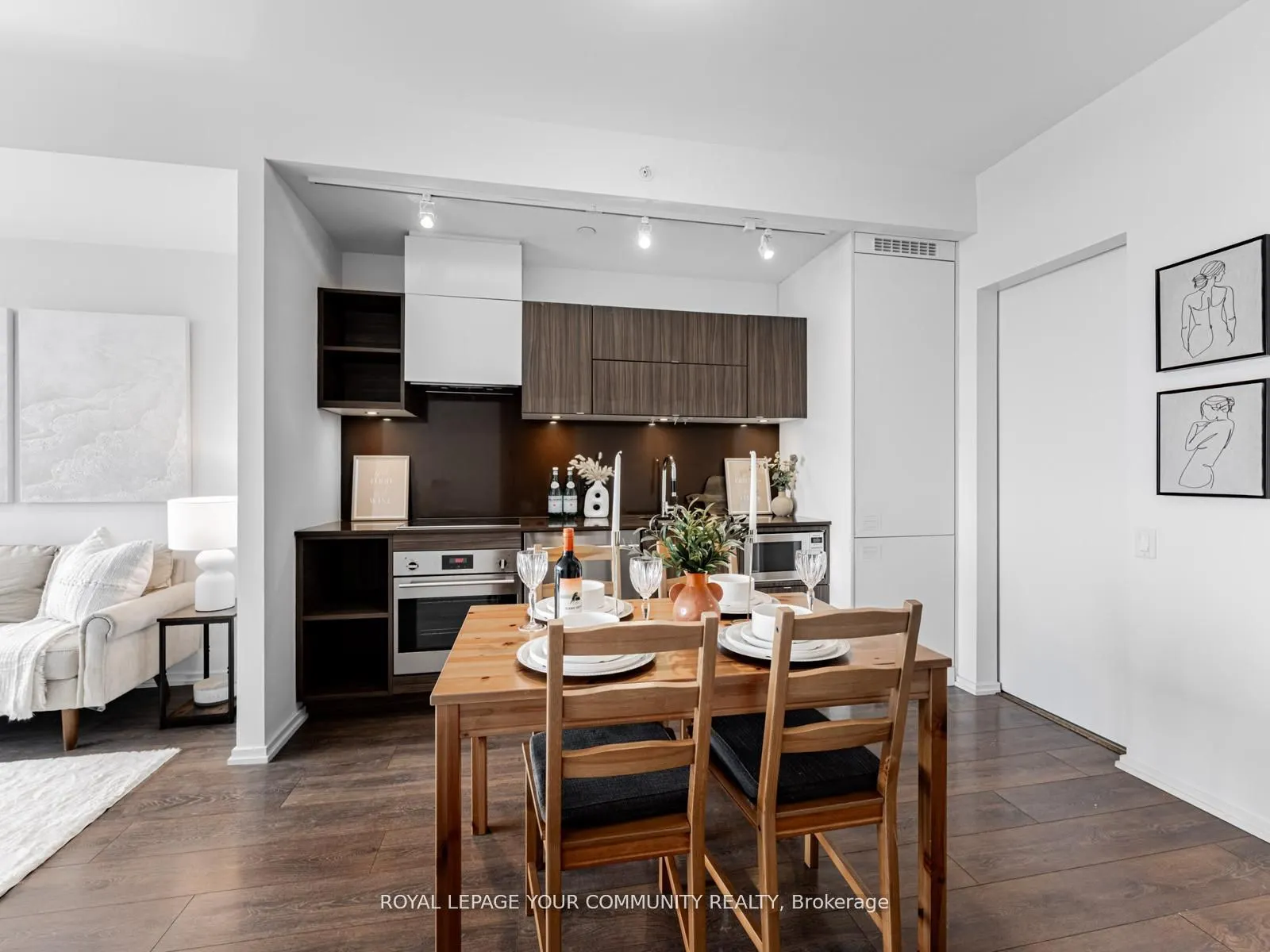 125 Peter Street, #1604