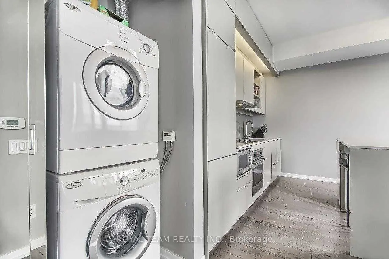 101 Peter Street, #2308