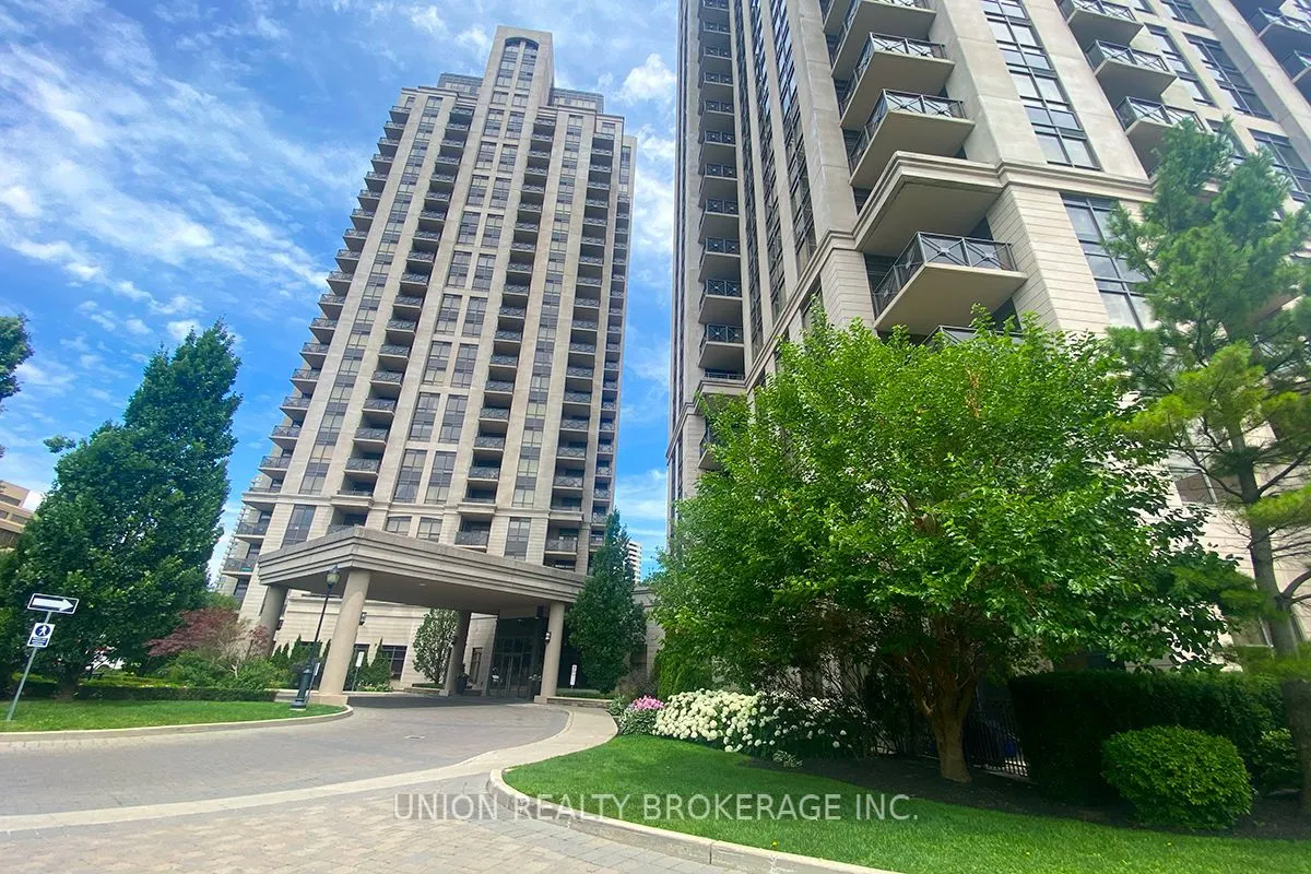 133 Wynford Drive, #105