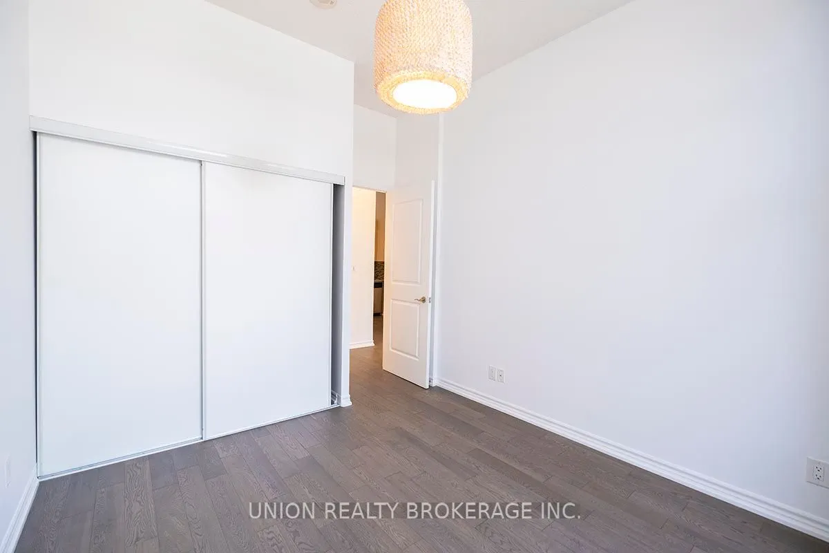 133 Wynford Drive, #105