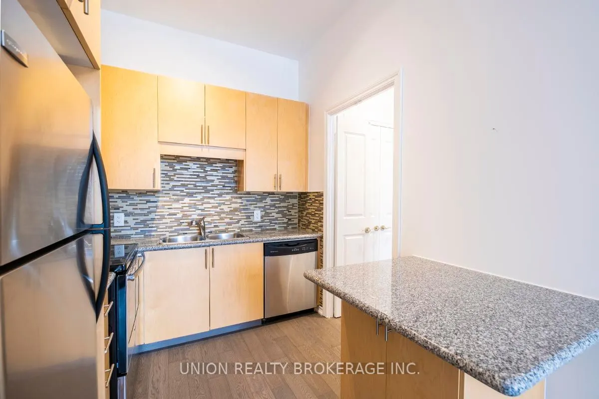 133 Wynford Drive, #105