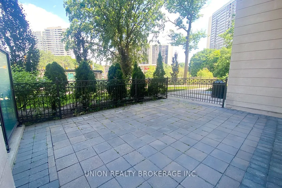 133 Wynford Drive, #105