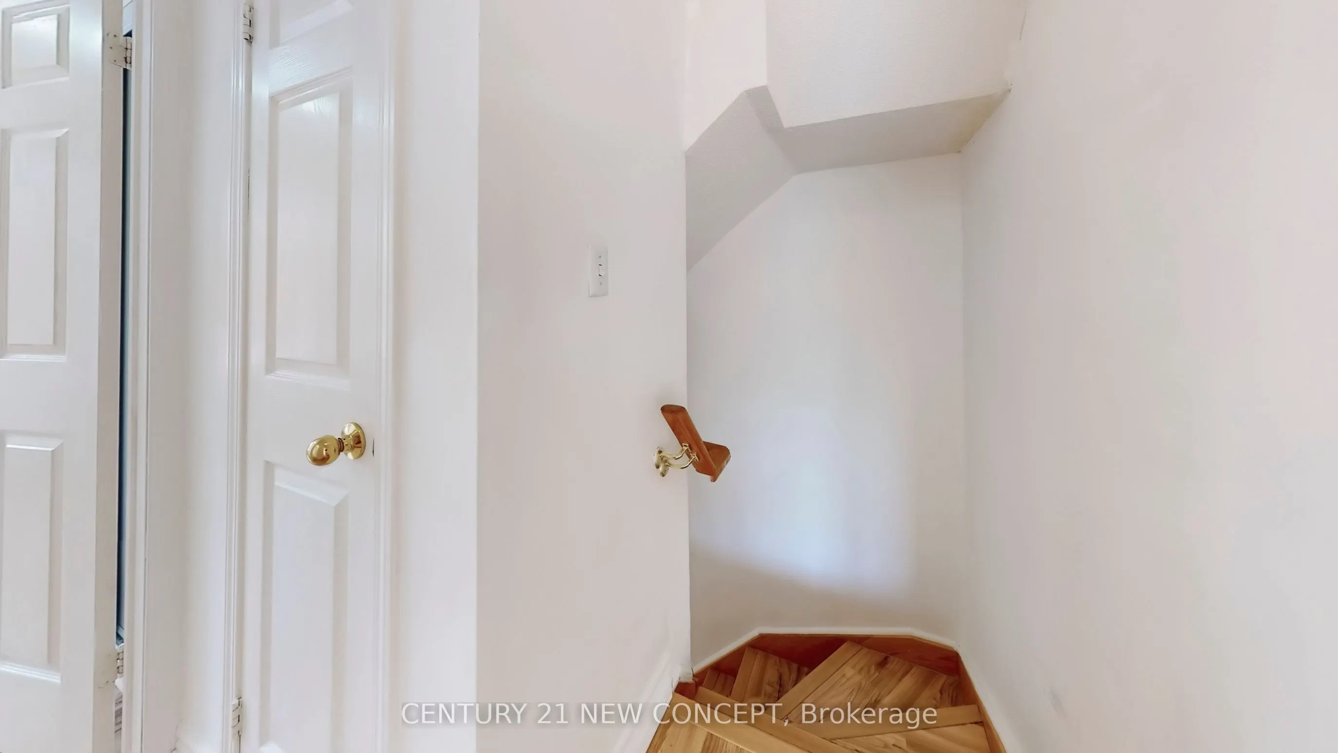 45 Cedarcroft Boulevard, #2