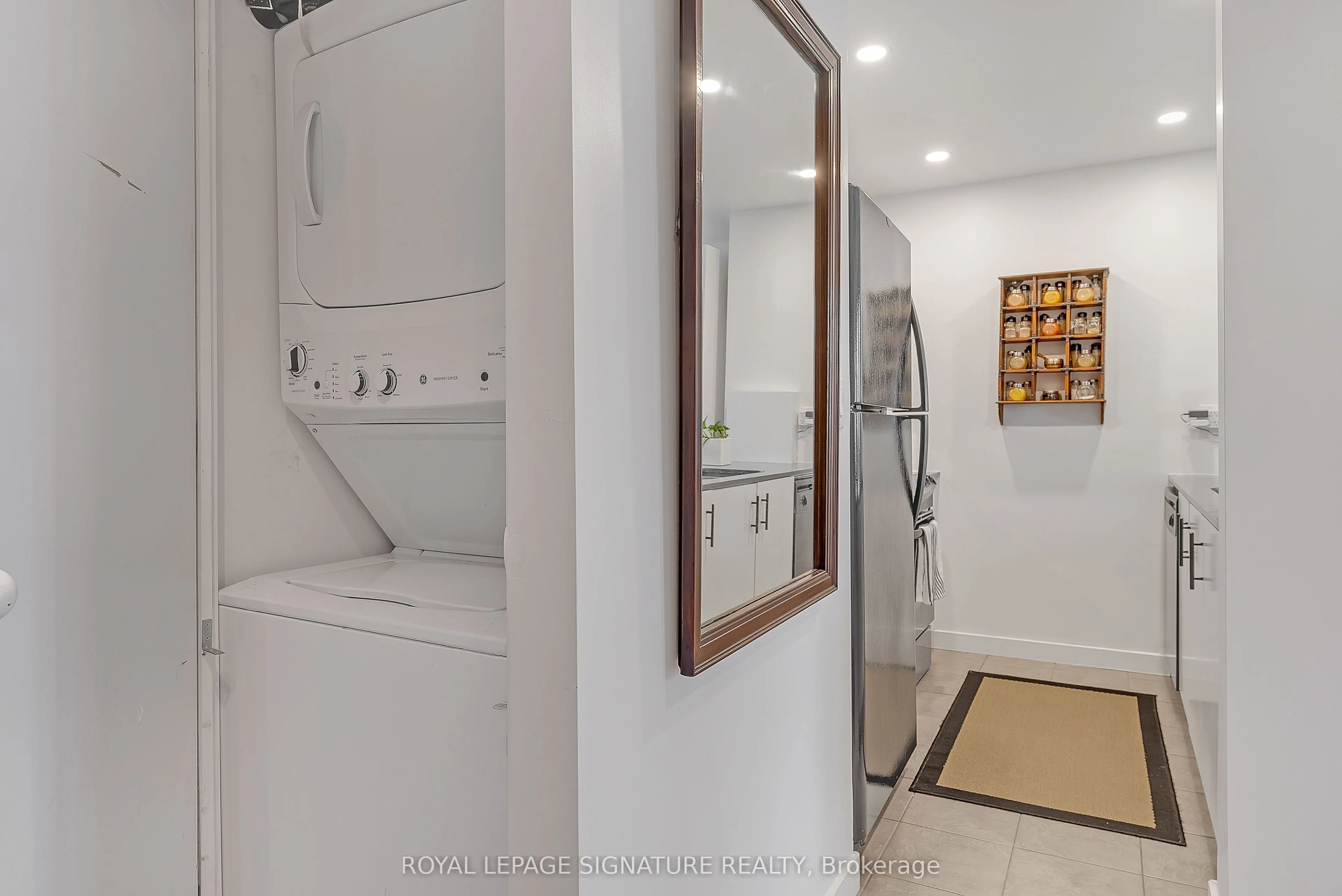 285 Mutual Street, #1002