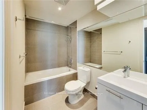 388 Yonge Street, #7216