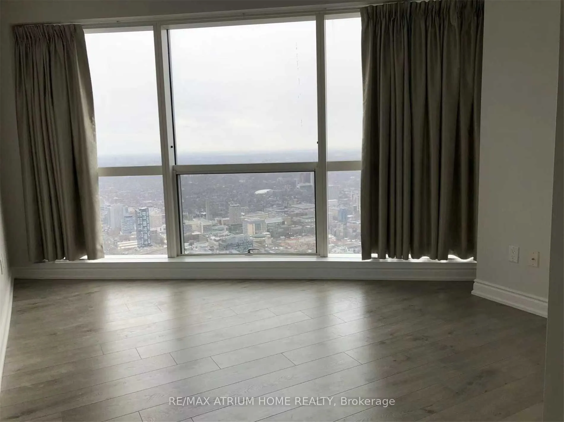 388 Yonge Street, #7216