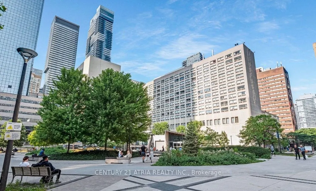 44 Gerrard Street W, #1206