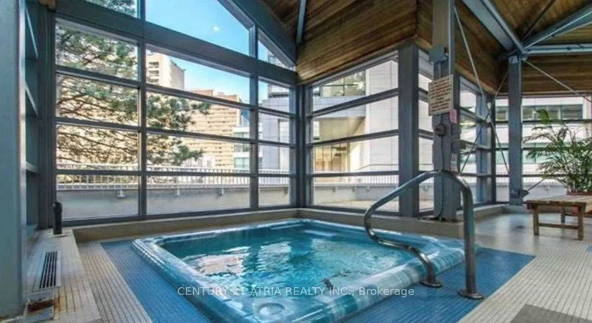 44 Gerrard Street W, #1206