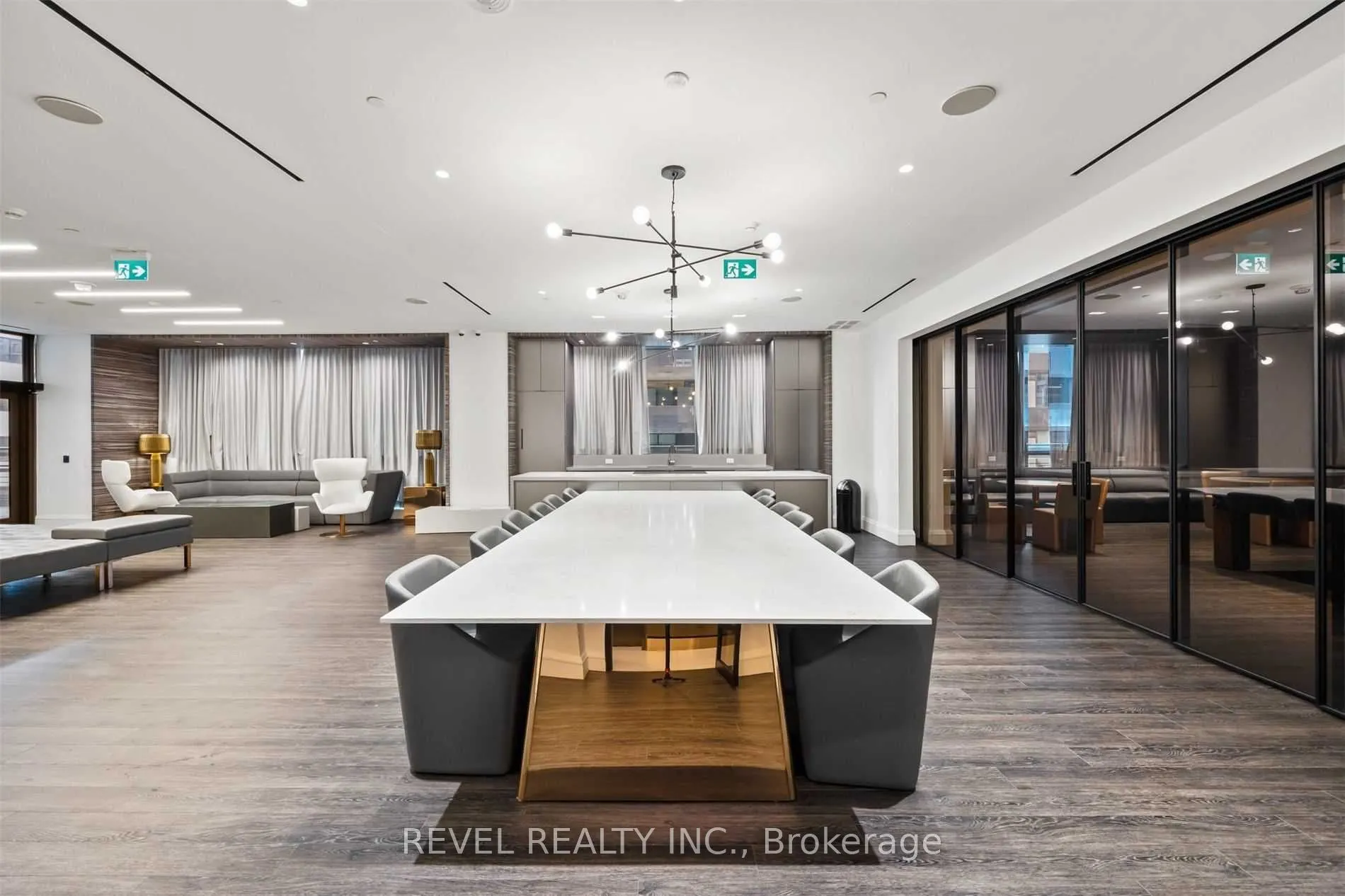 39 Roehampton Avenue, #1210