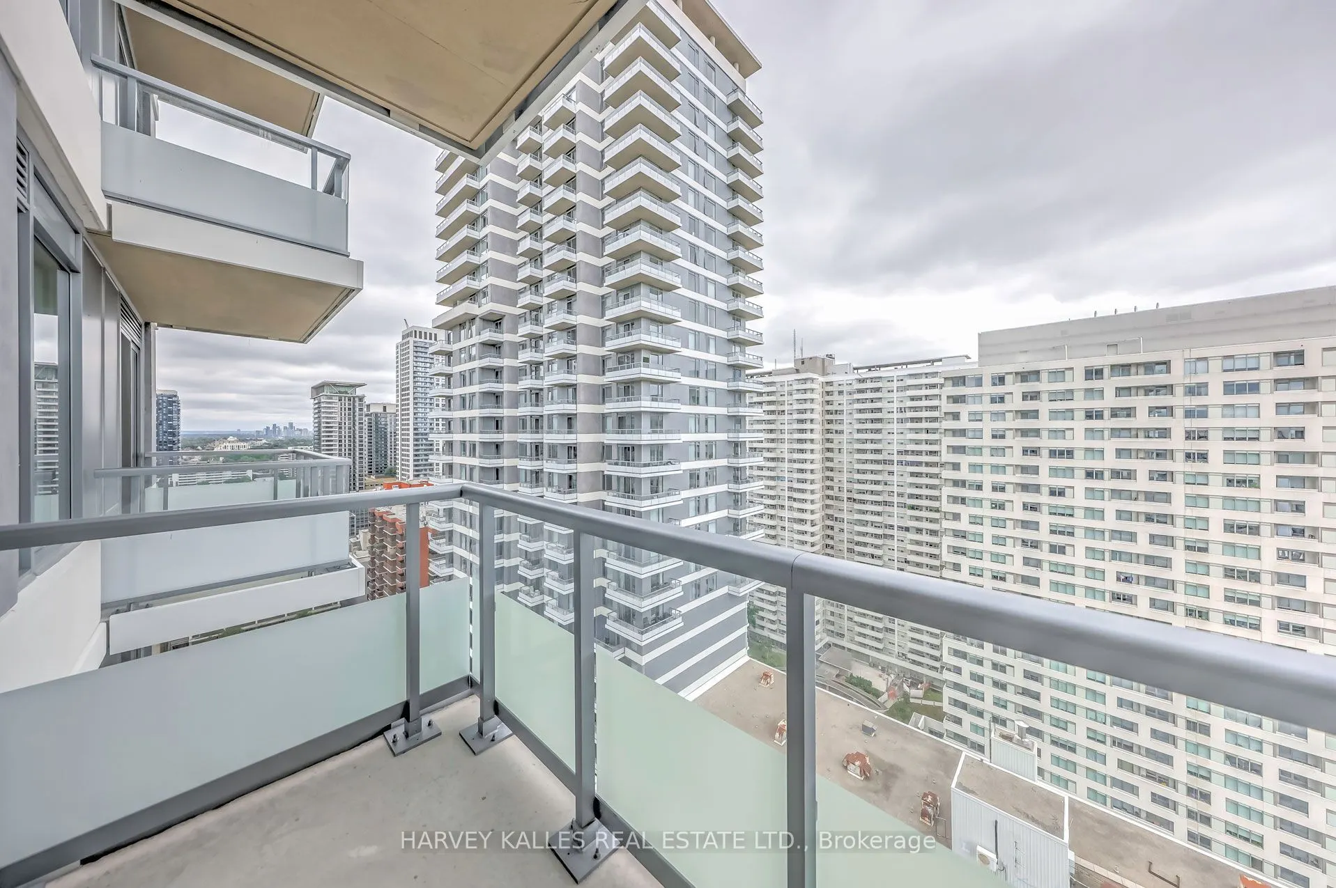 25 Holly Street, #2505