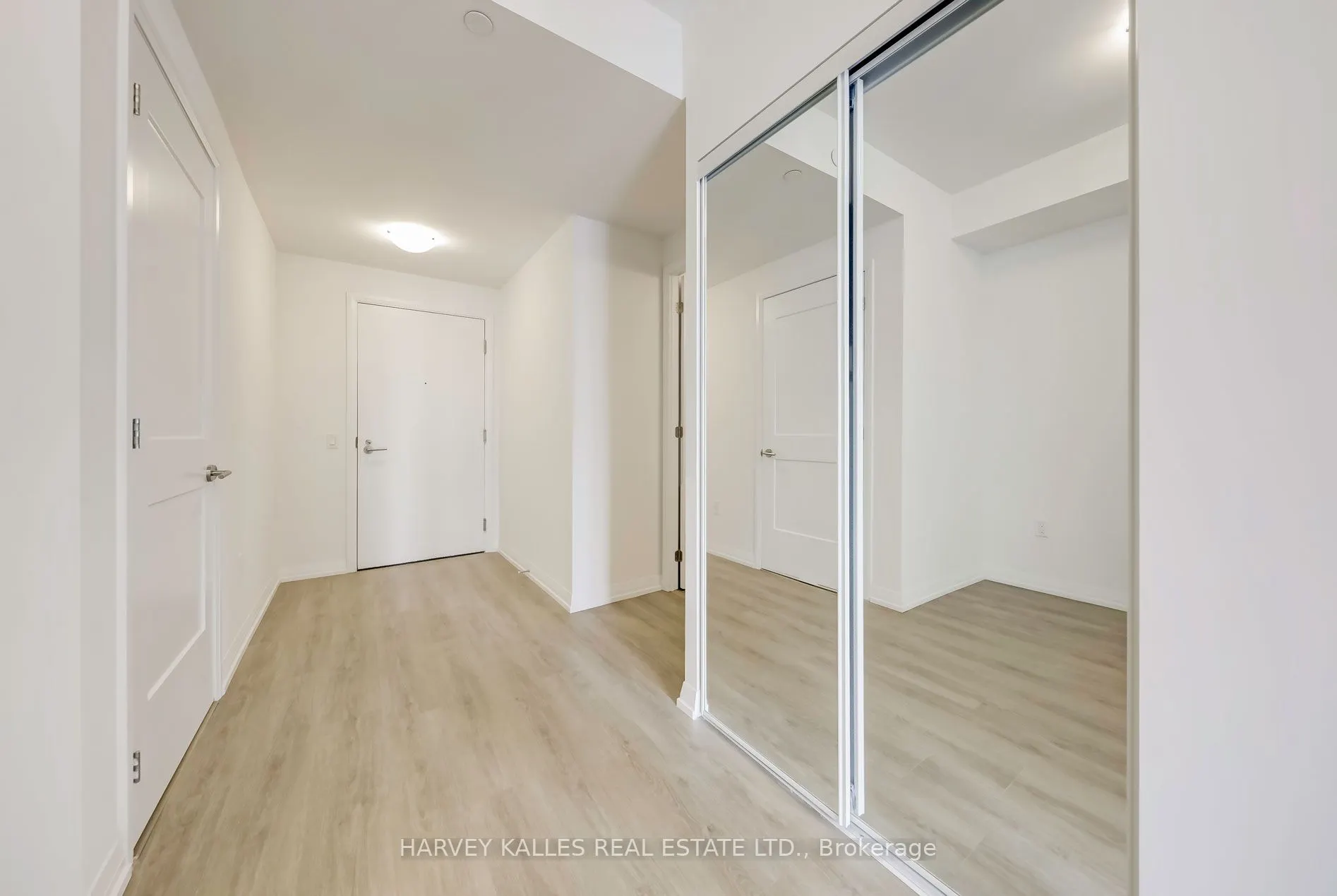 25 Holly Street, #2505