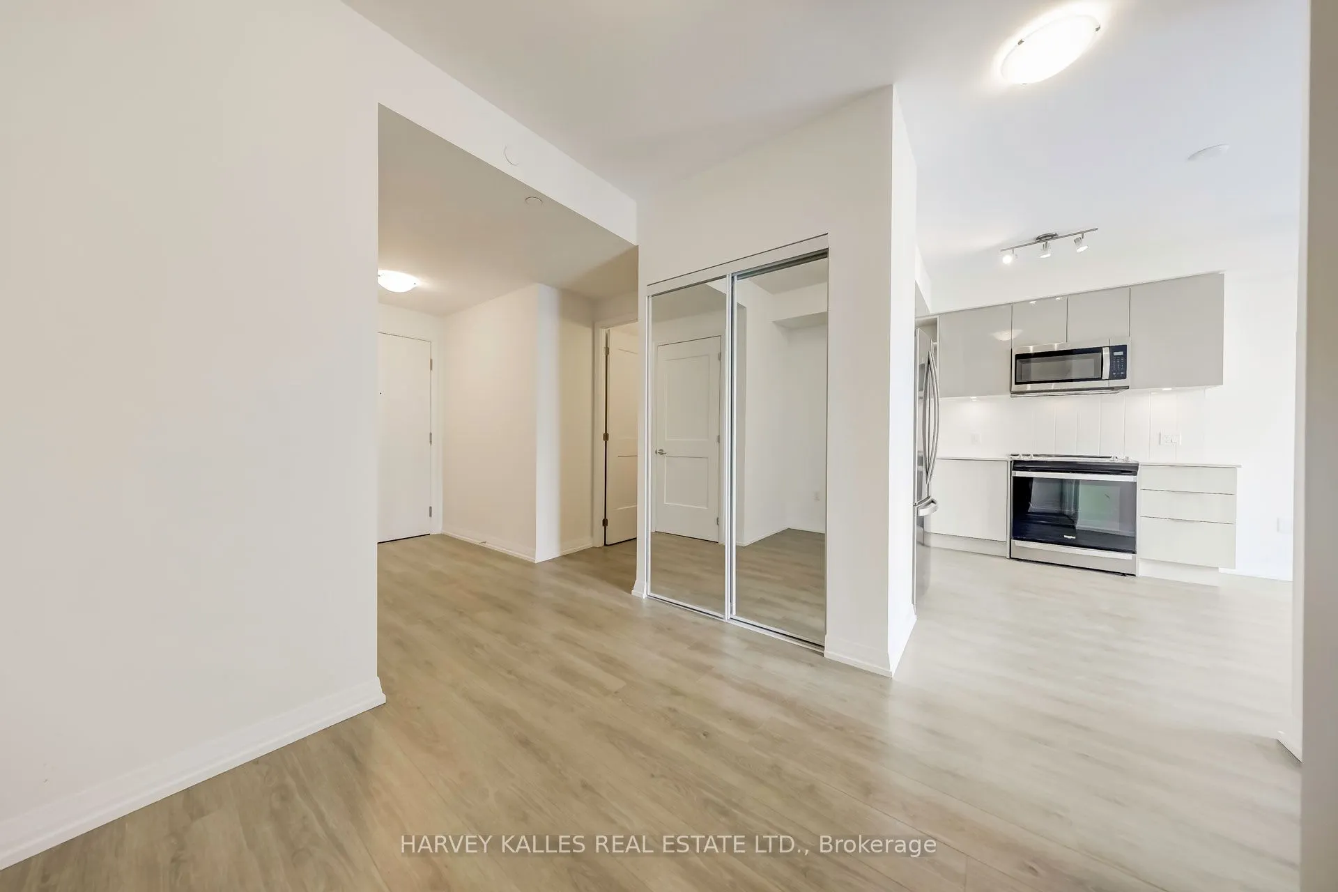 25 Holly Street, #2505