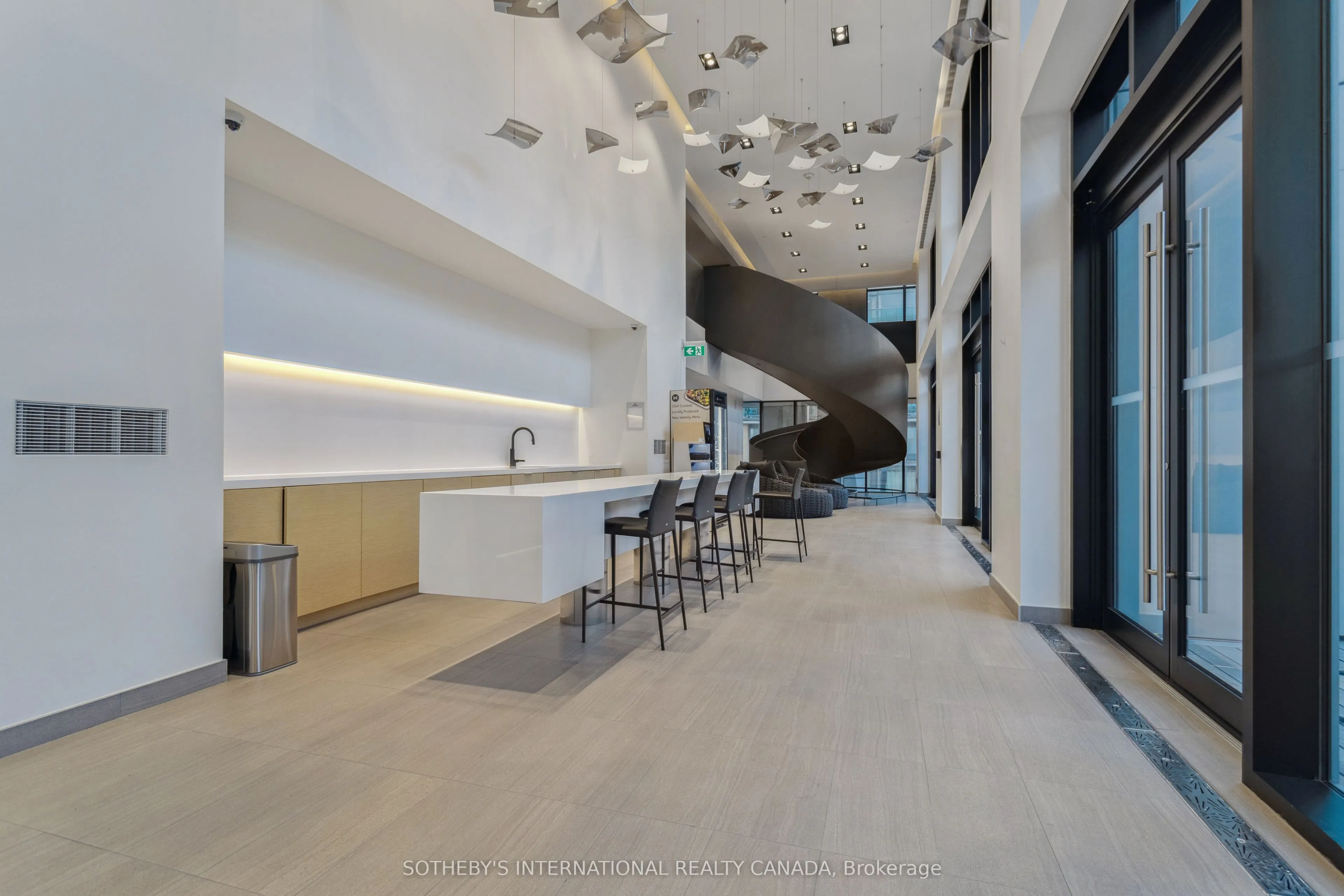 1 Yorkville Avenue, #5405