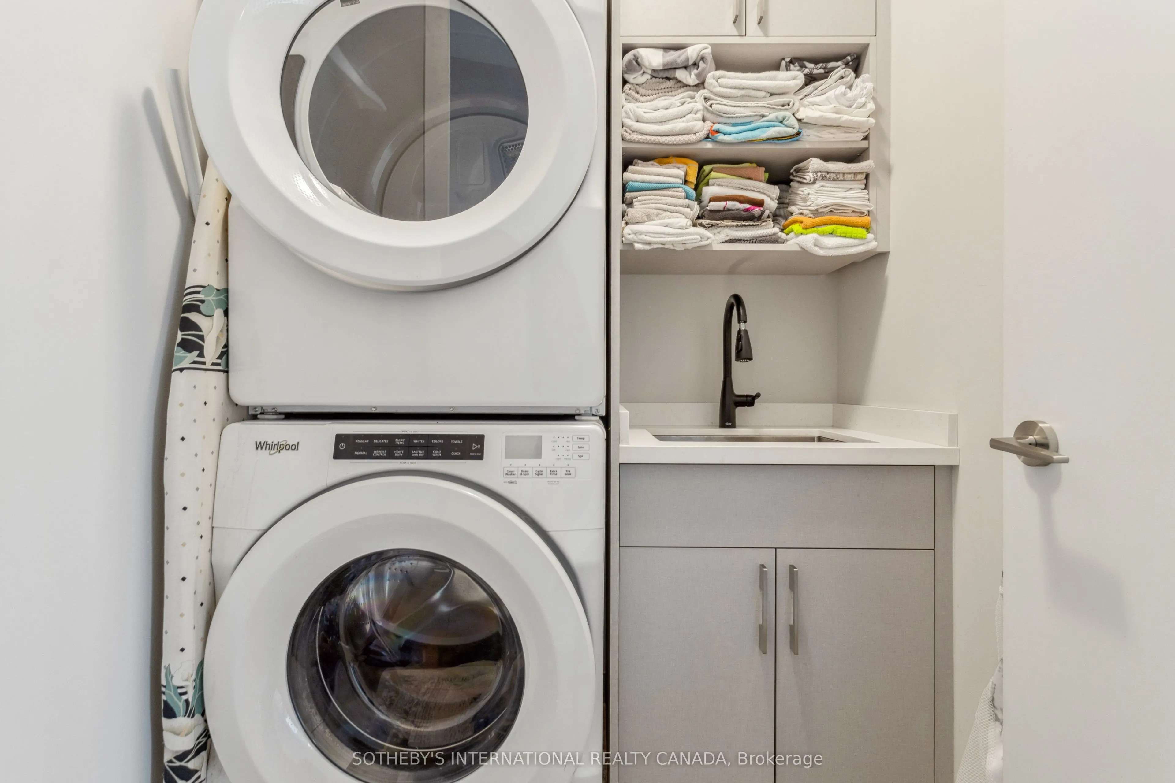 1 Yorkville Avenue, #5405