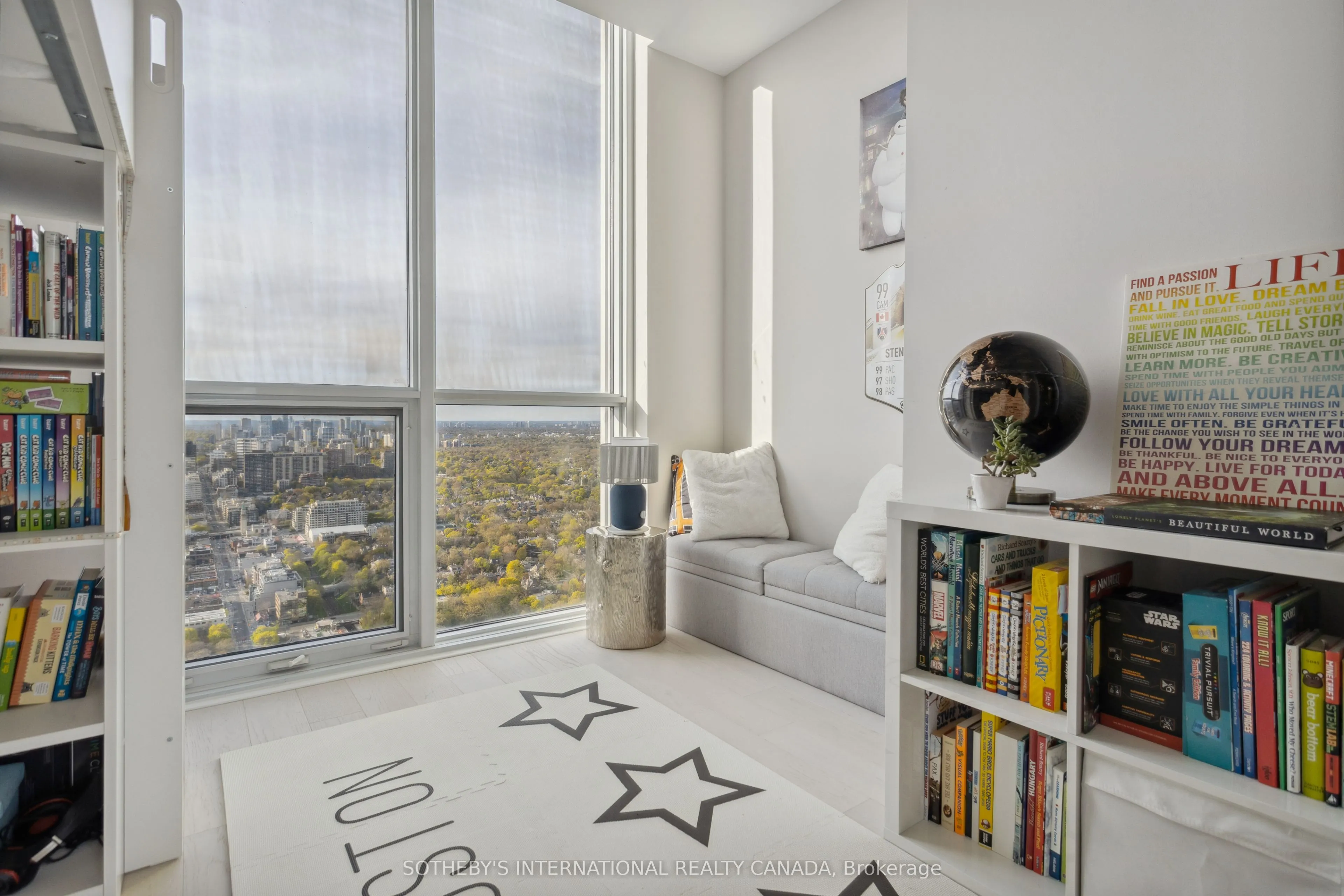 1 Yorkville Avenue, #5405