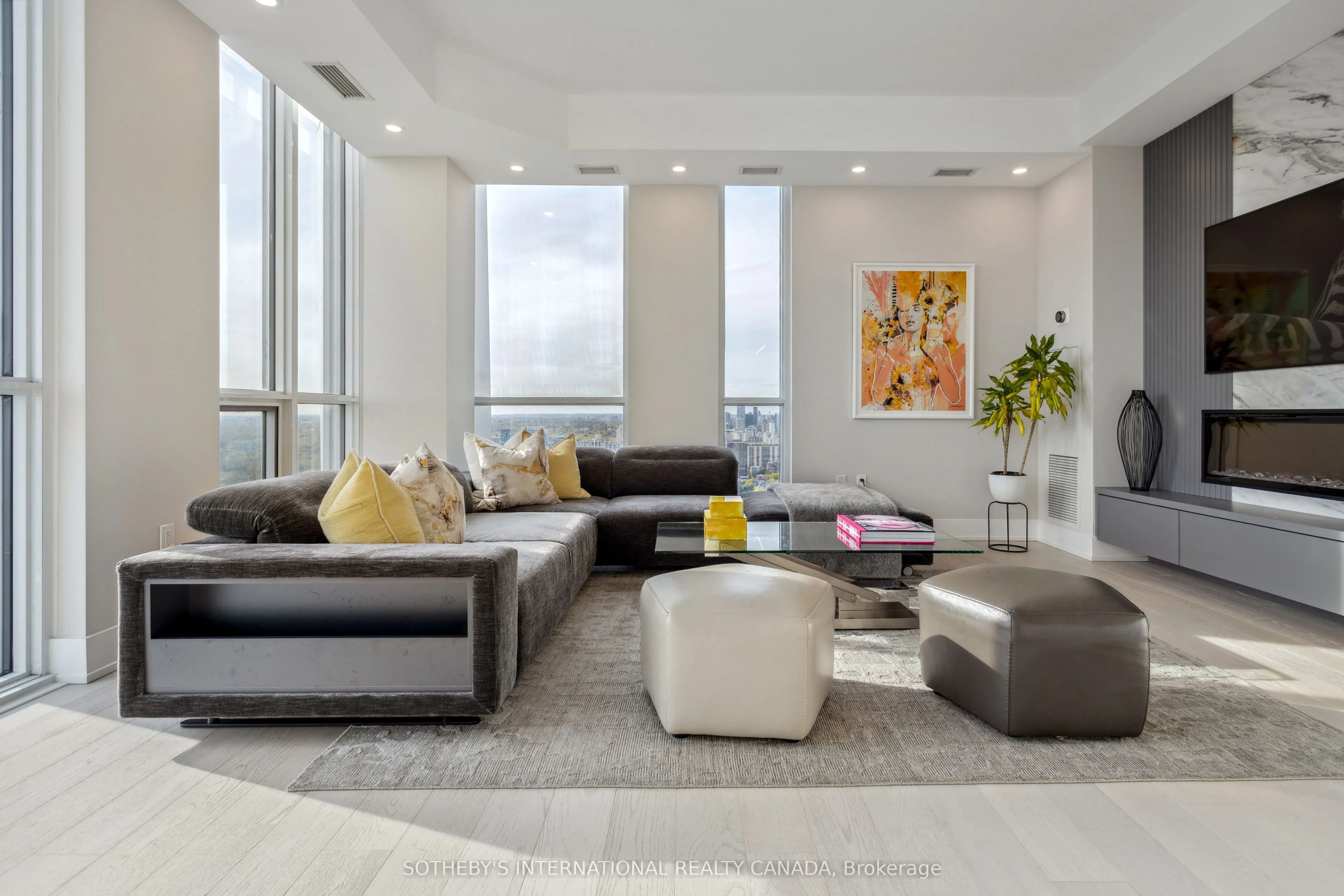 1 Yorkville Avenue, #5405