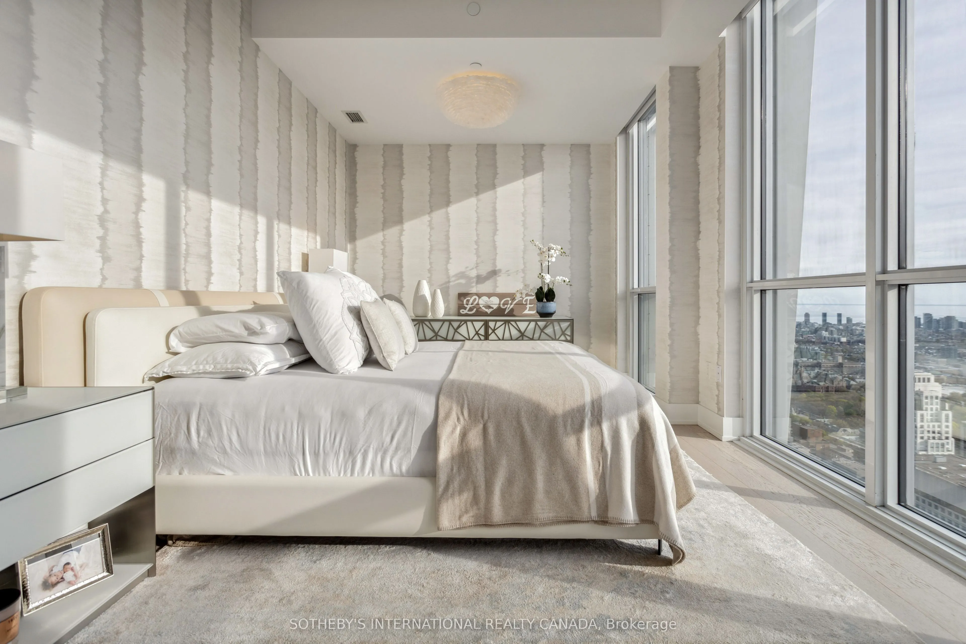 1 Yorkville Avenue, #5405