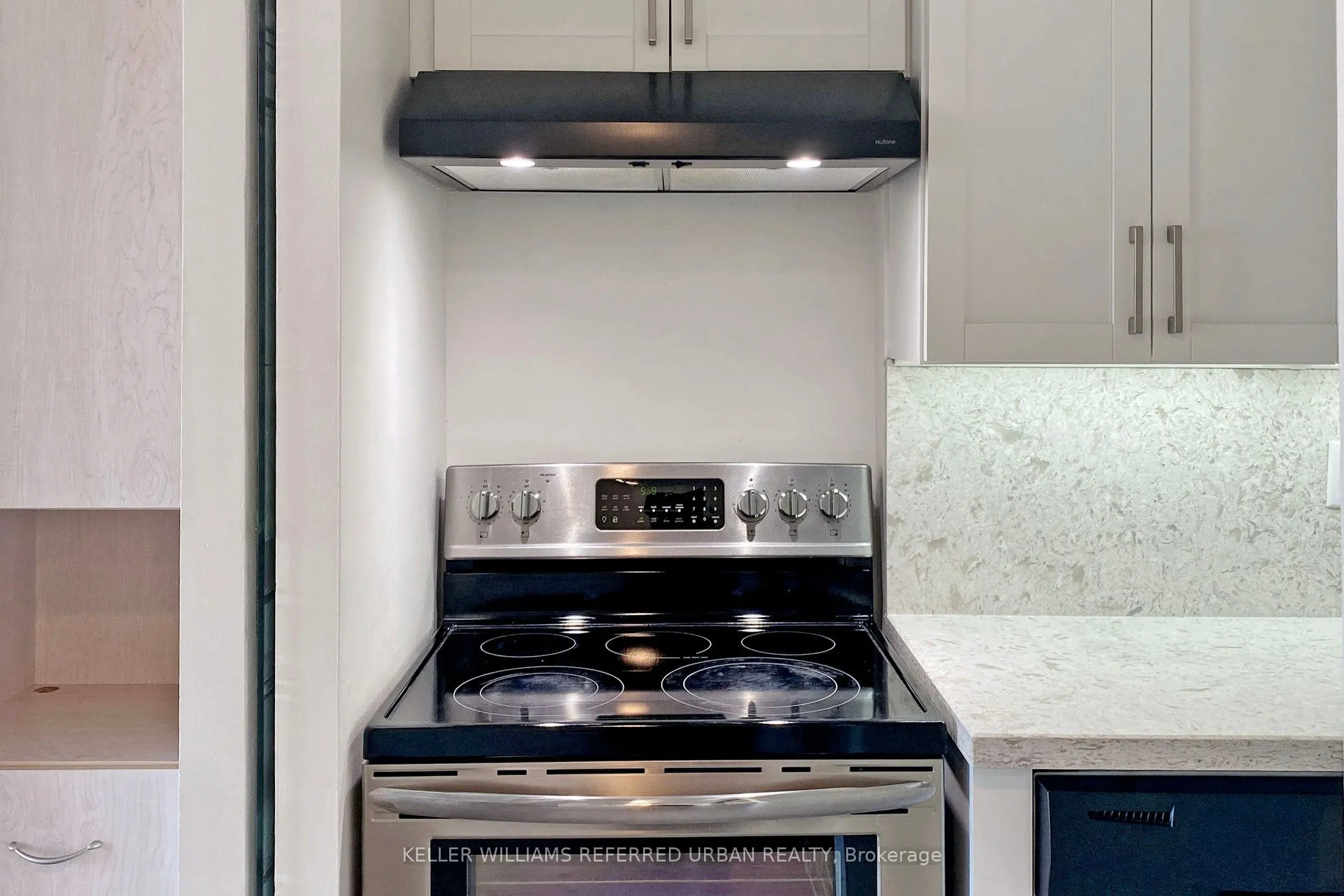 705 King Street W, #1909