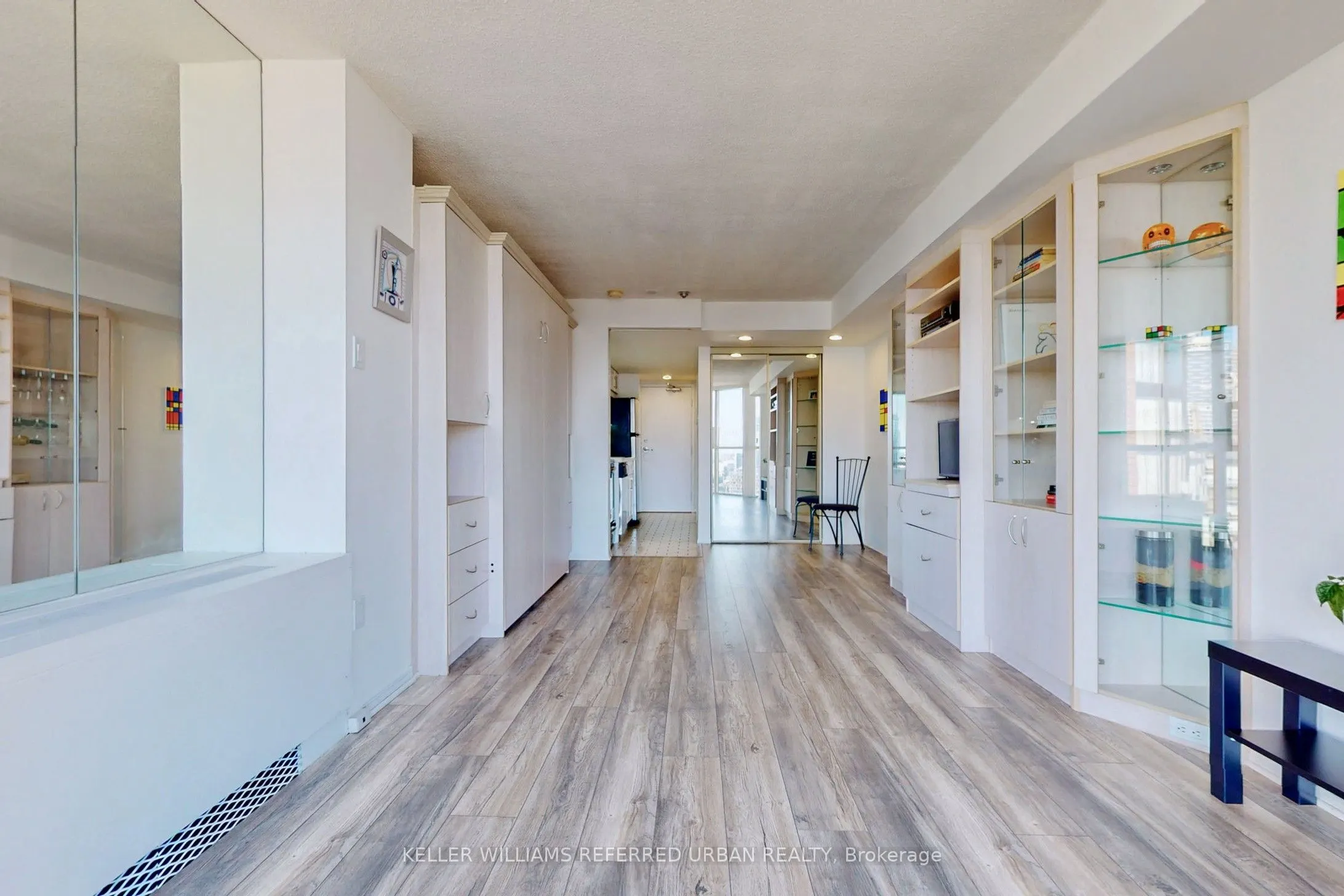 705 King Street W, #1909