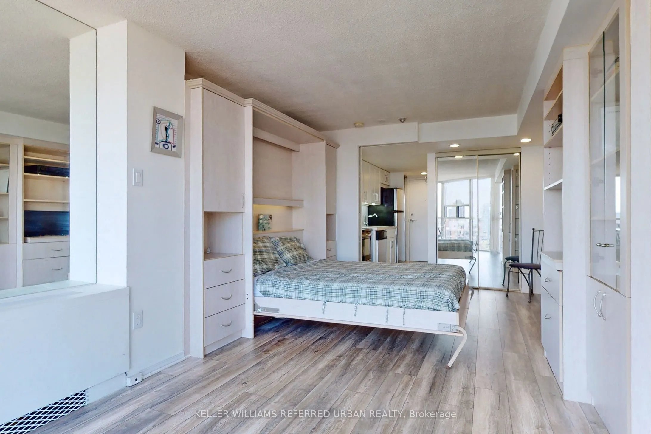 705 King Street W, #1909