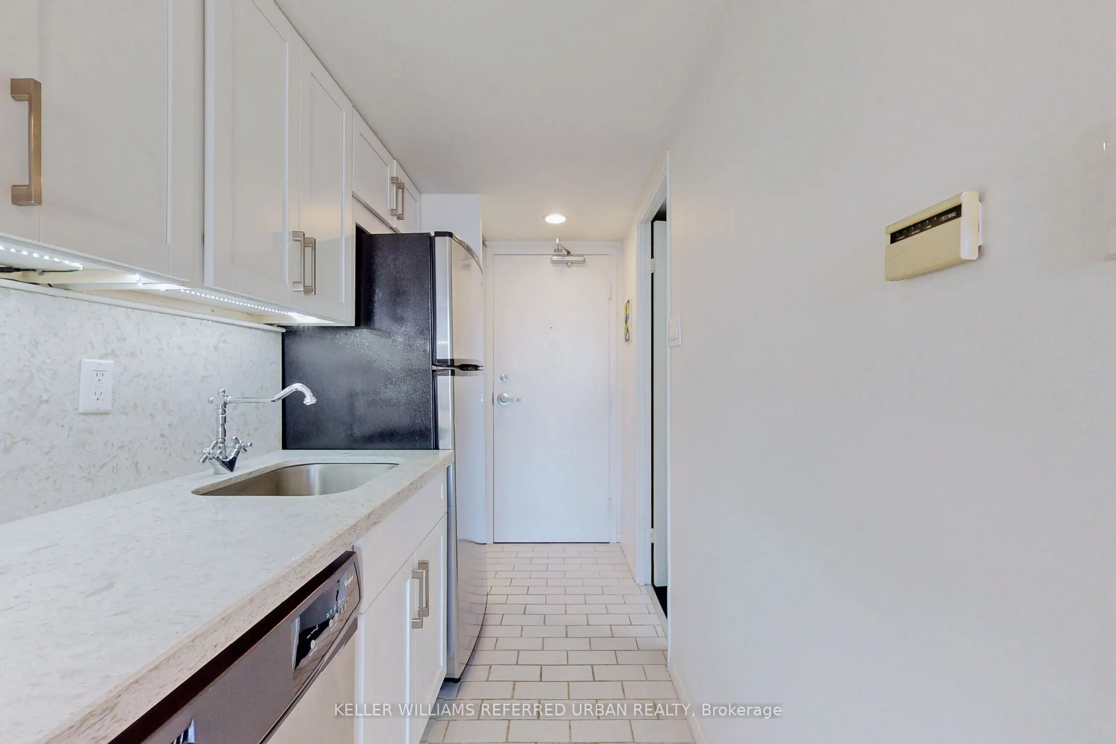705 King Street W, #1909