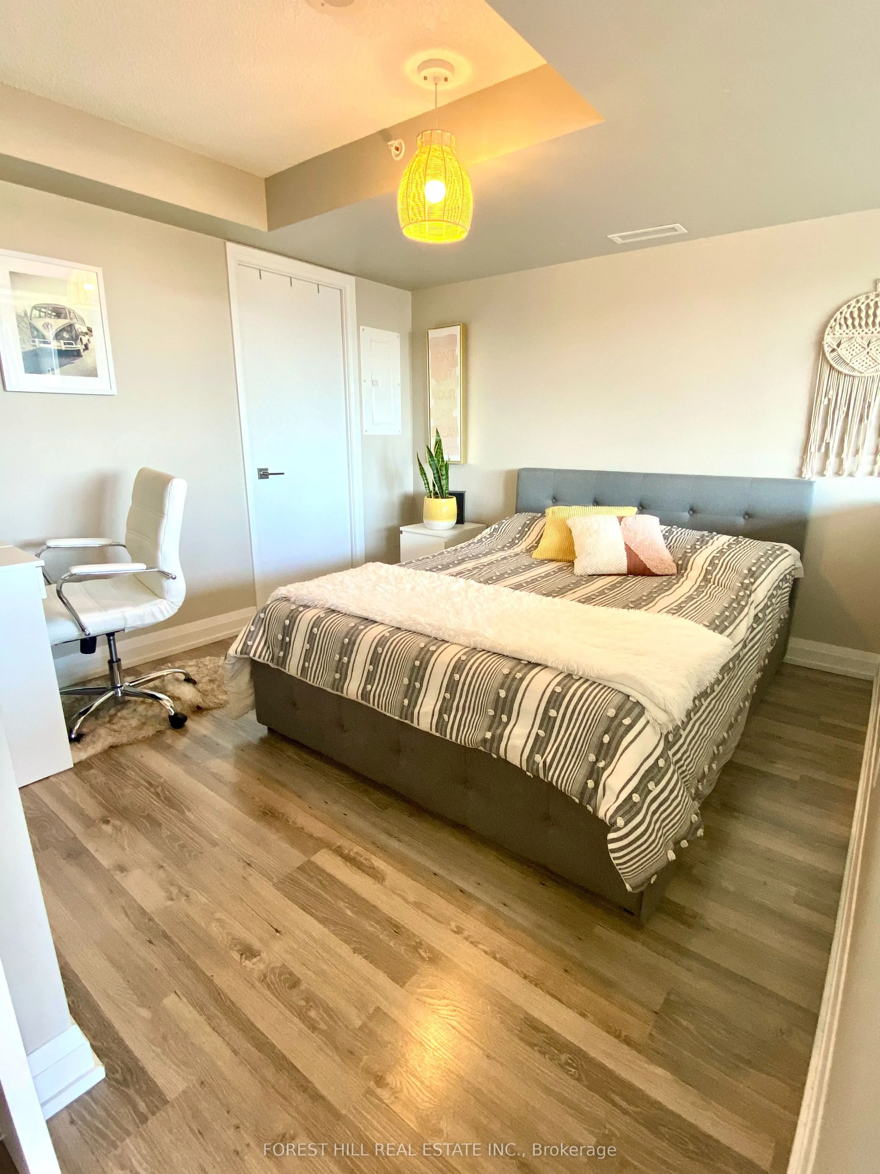 555 Wilson Avenue, #E1305