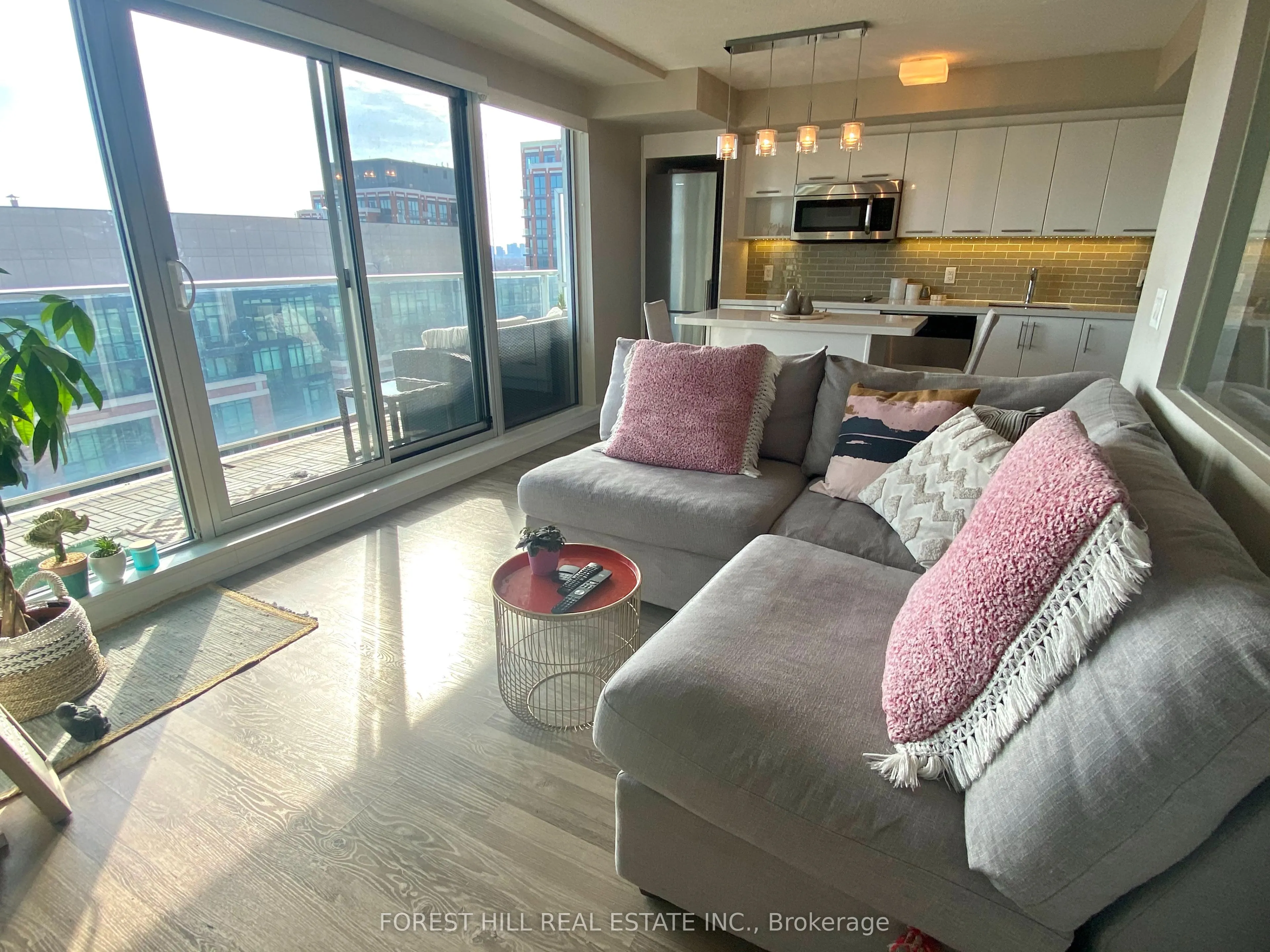 555 Wilson Avenue, #E1305