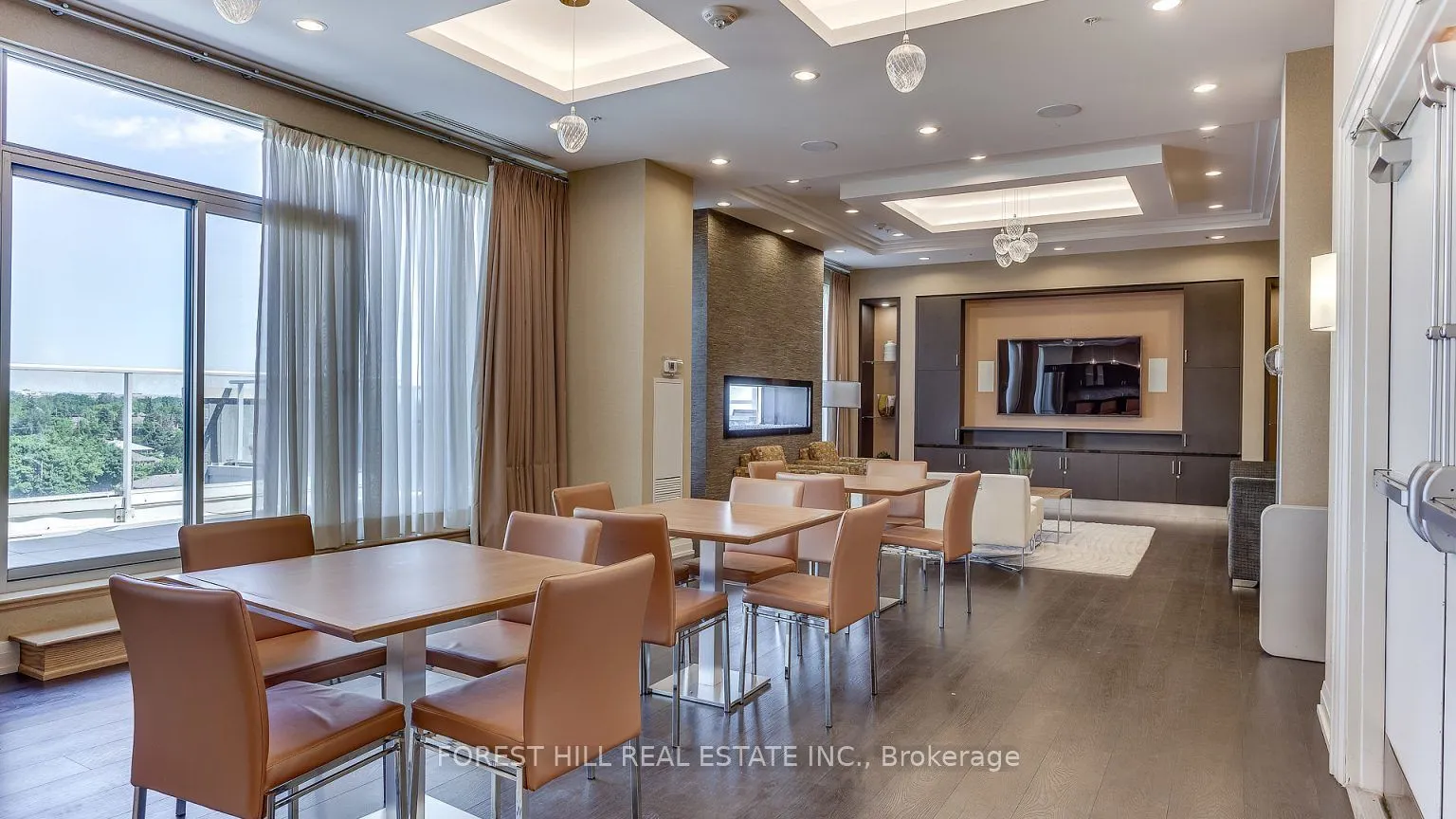 555 Wilson Avenue, #E1305