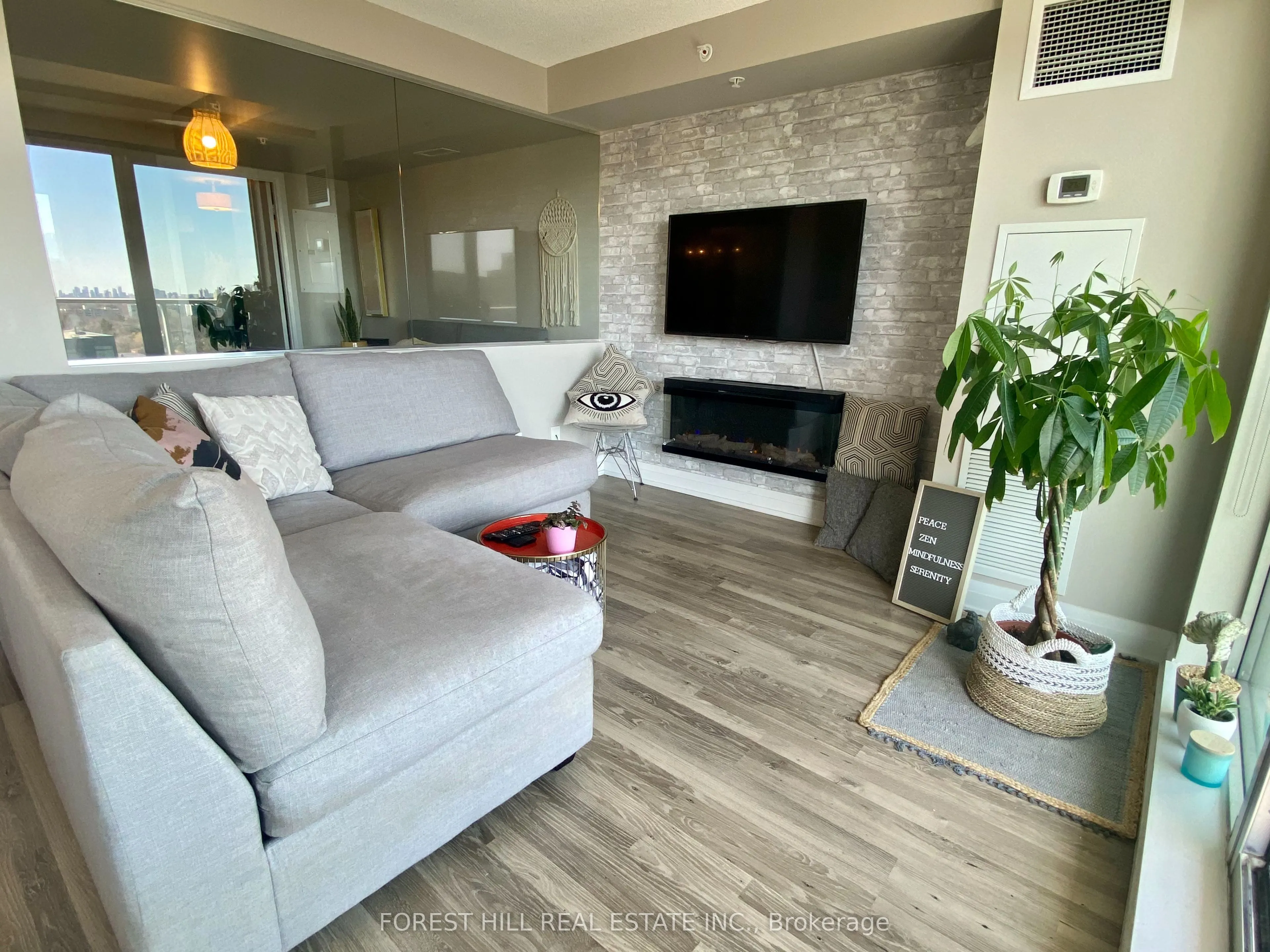 555 Wilson Avenue, #E1305