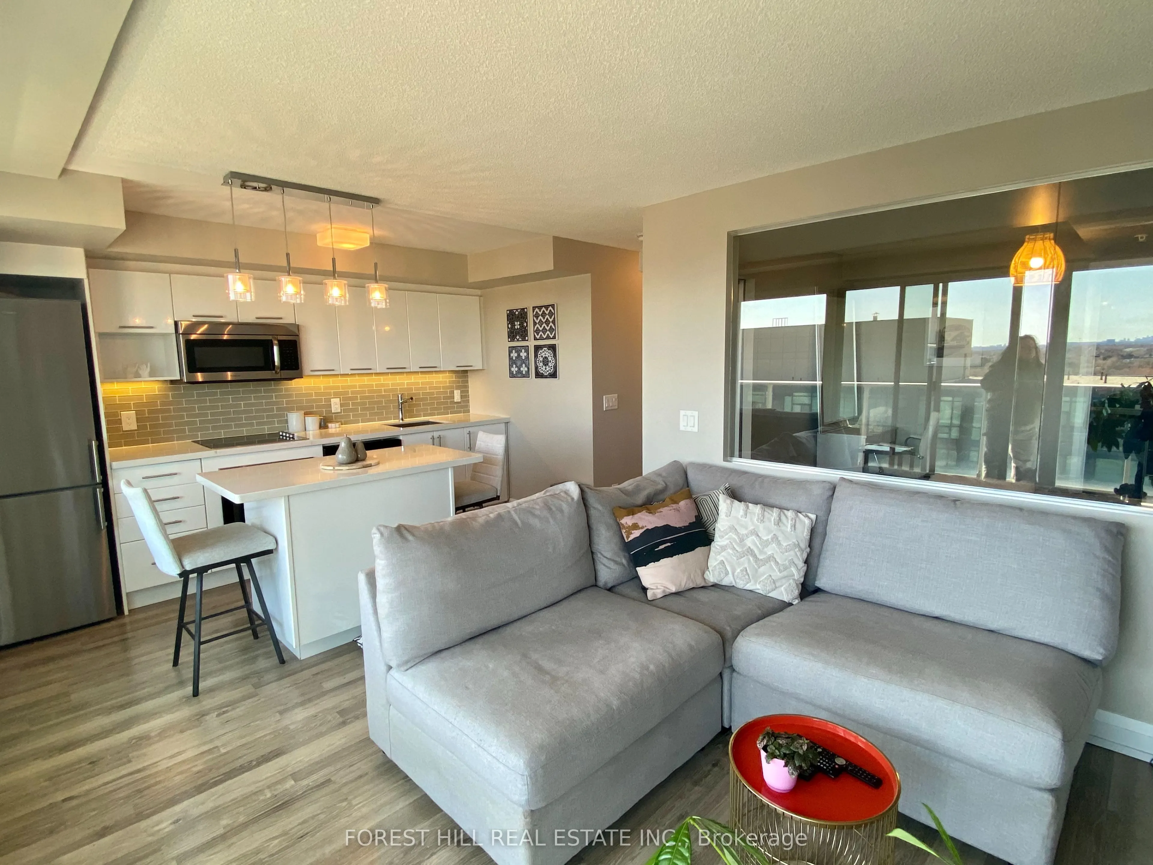 555 Wilson Avenue, #E1305
