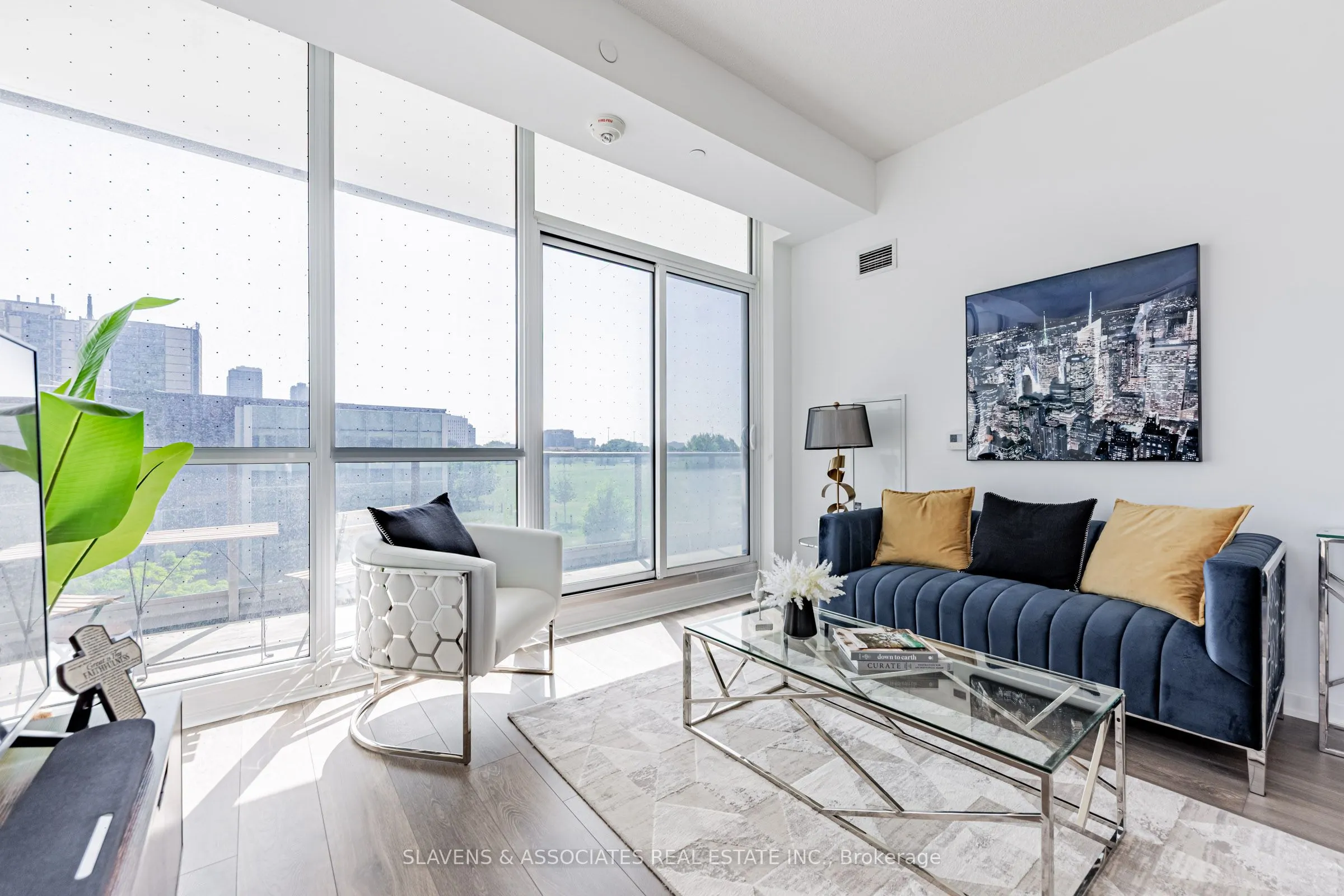 38 Forest Manor Road, #206