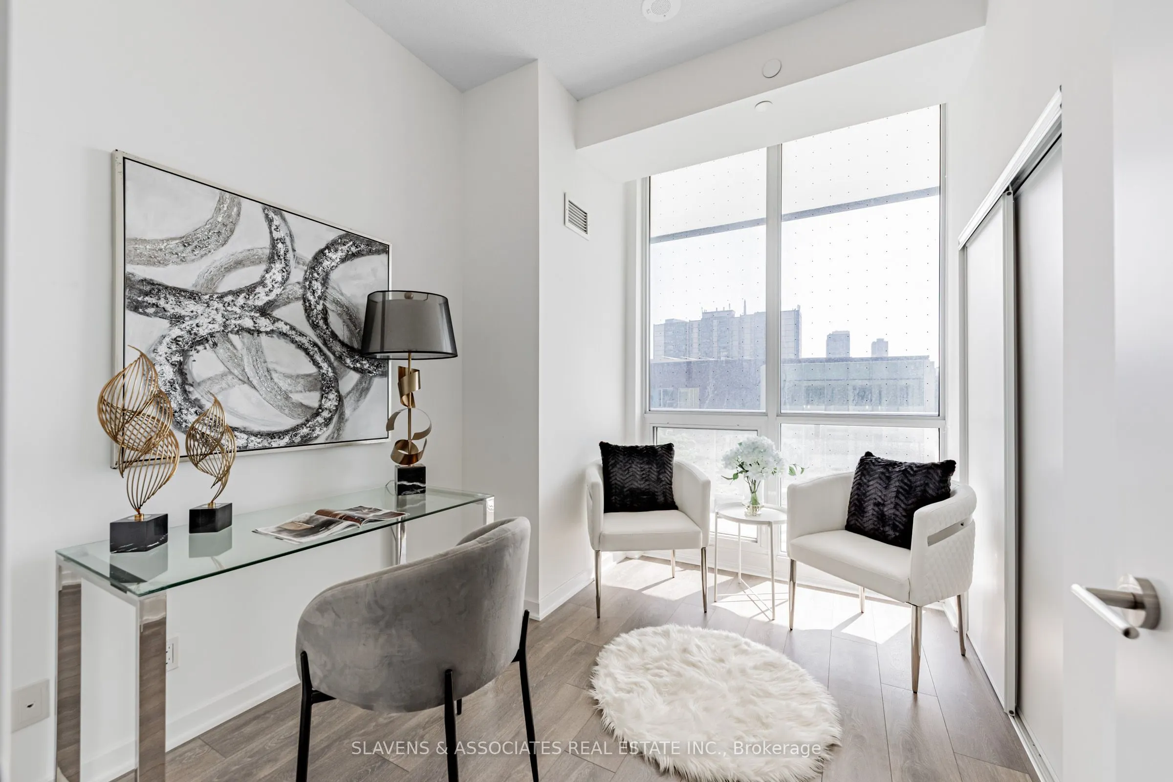 38 Forest Manor Road, #206