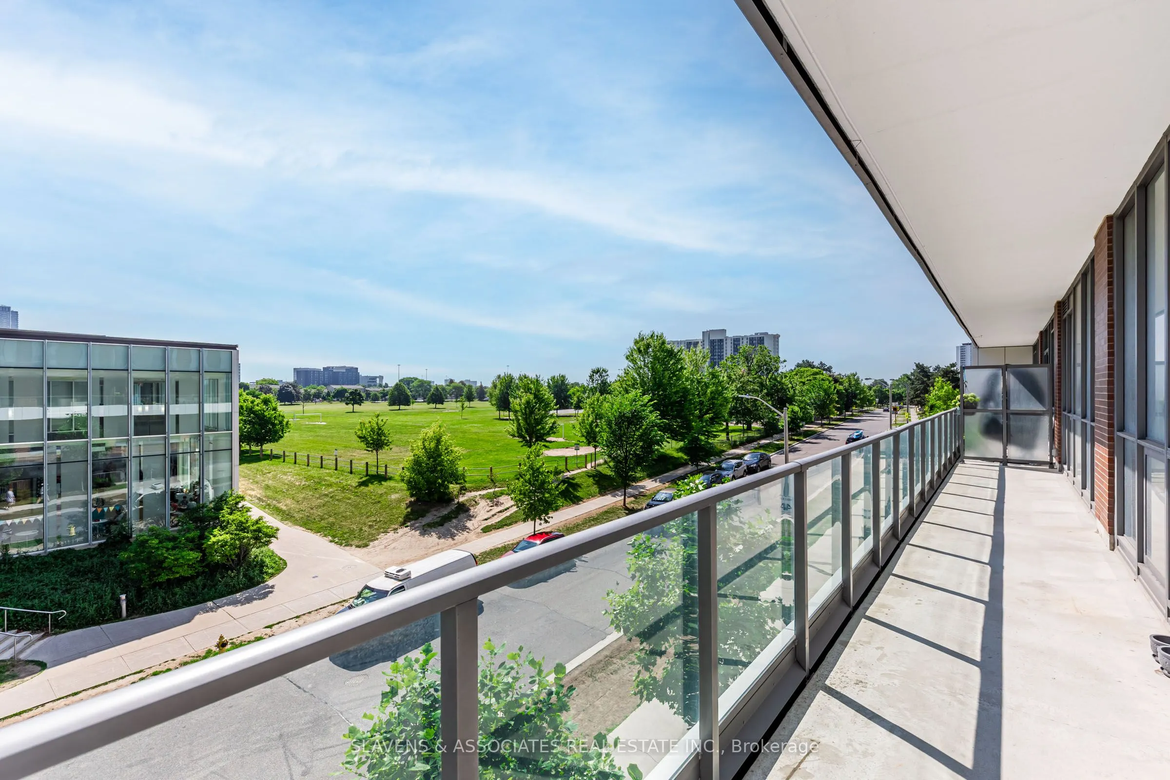 38 Forest Manor Road, #206