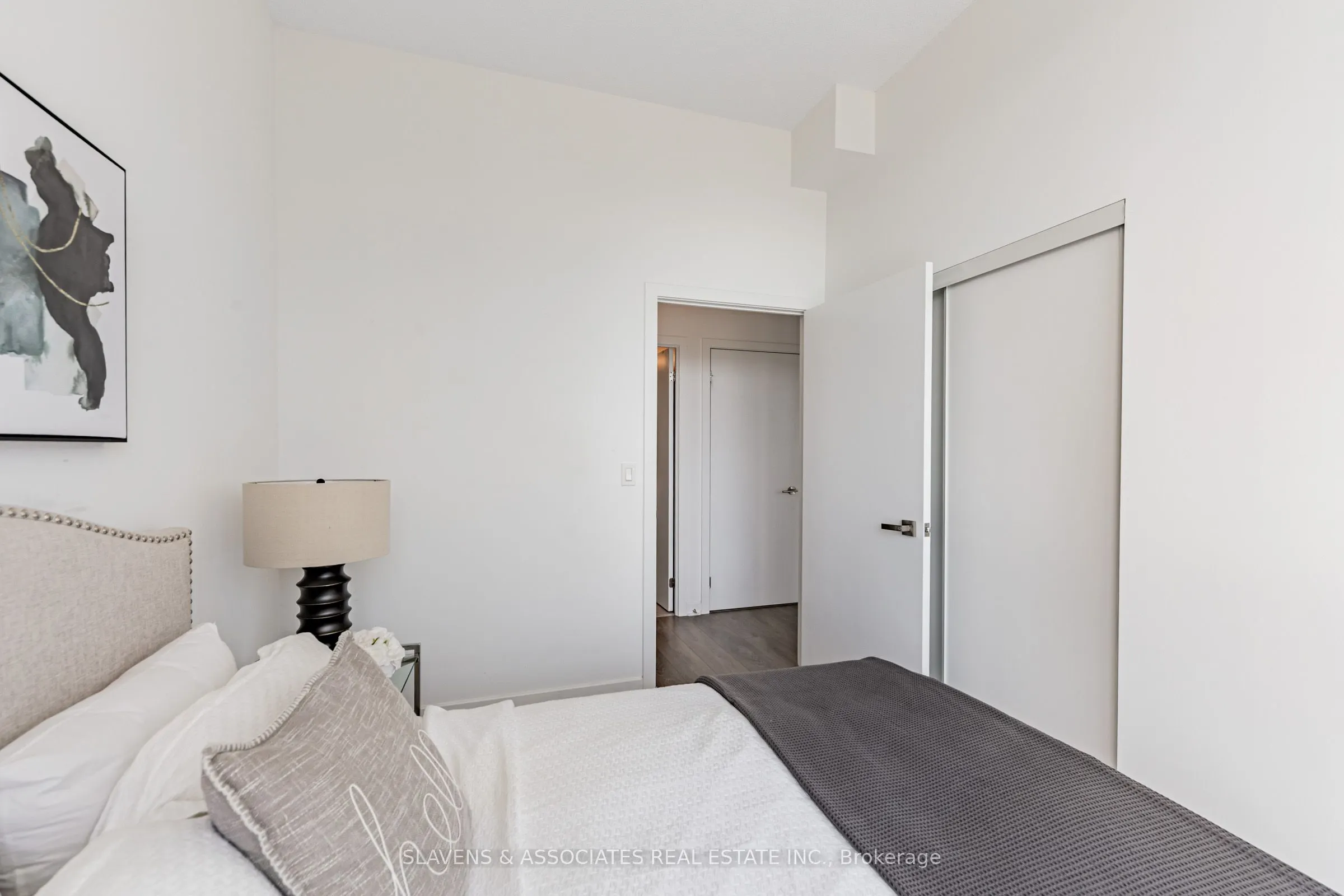 38 Forest Manor Road, #206