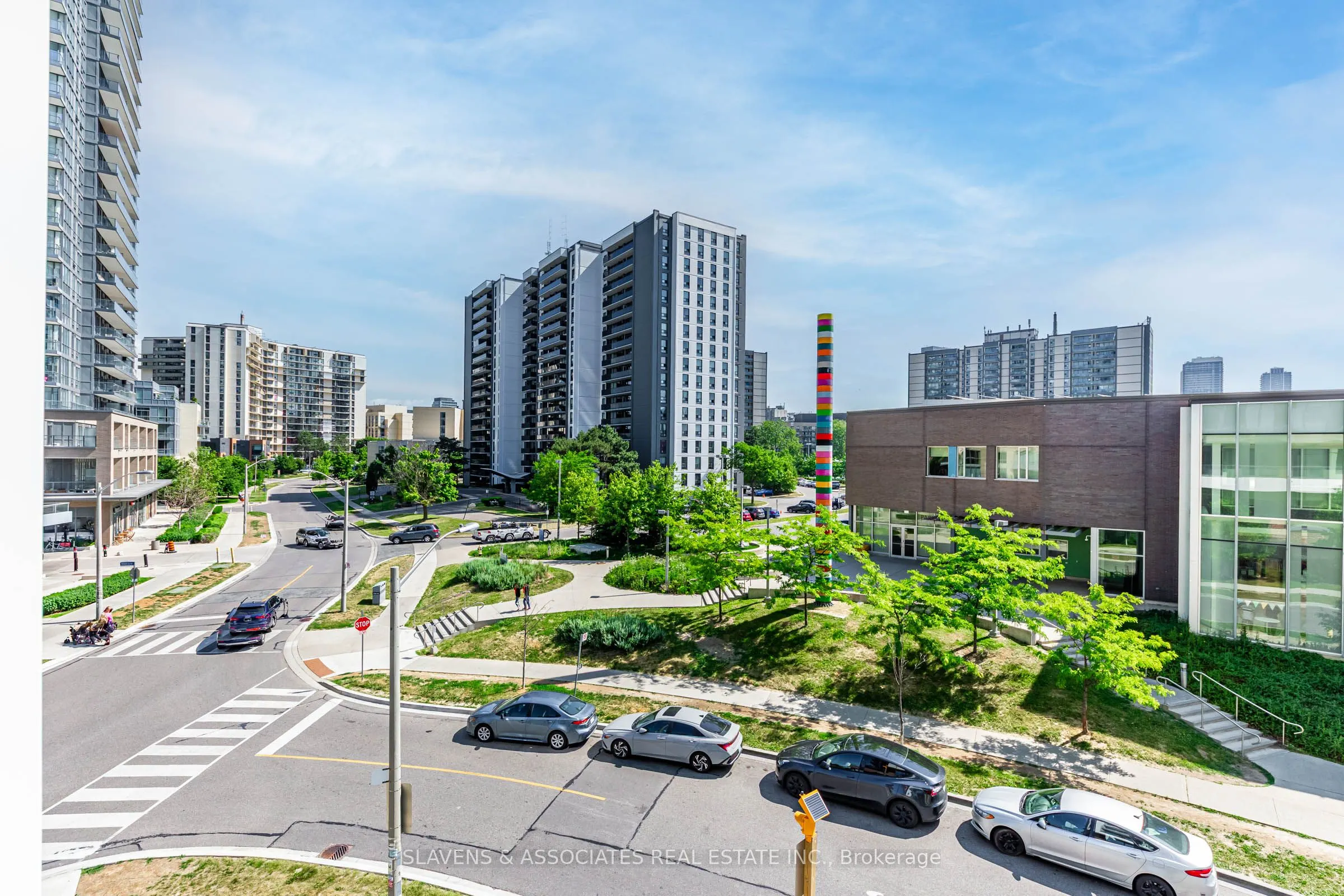 38 Forest Manor Road, #206