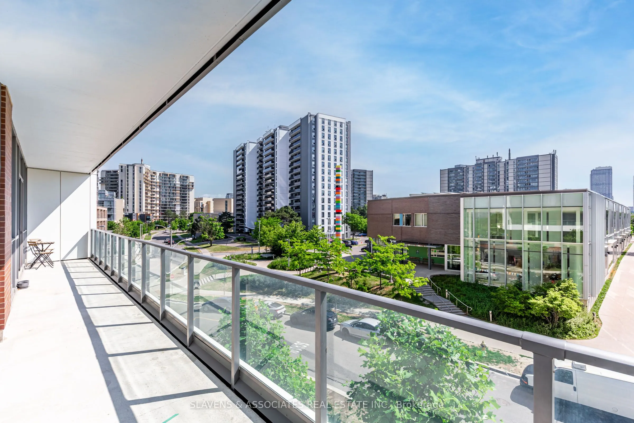 38 Forest Manor Road, #206