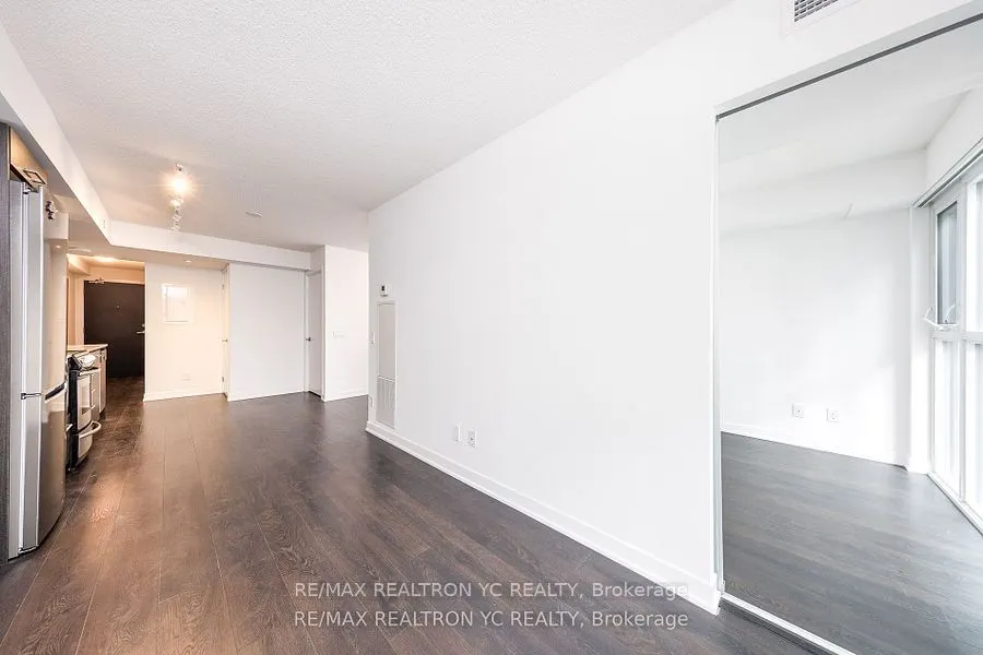 87 Peter Street, #719