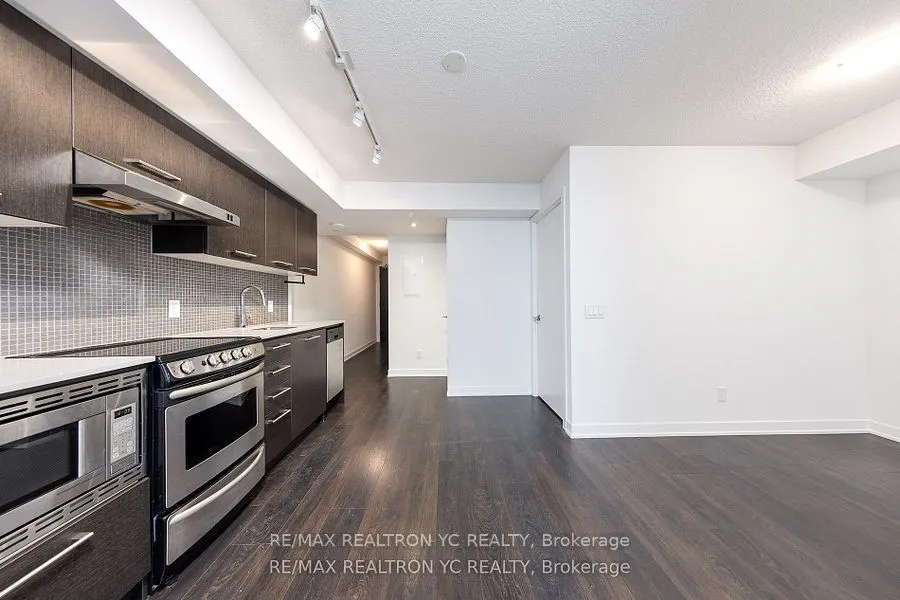 87 Peter Street, #719